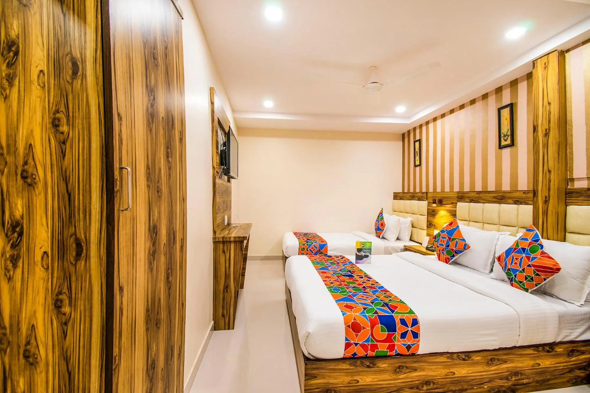 Bedroom, Bed in FabExpress Orange Suites - Nr Mumbai International Airport
