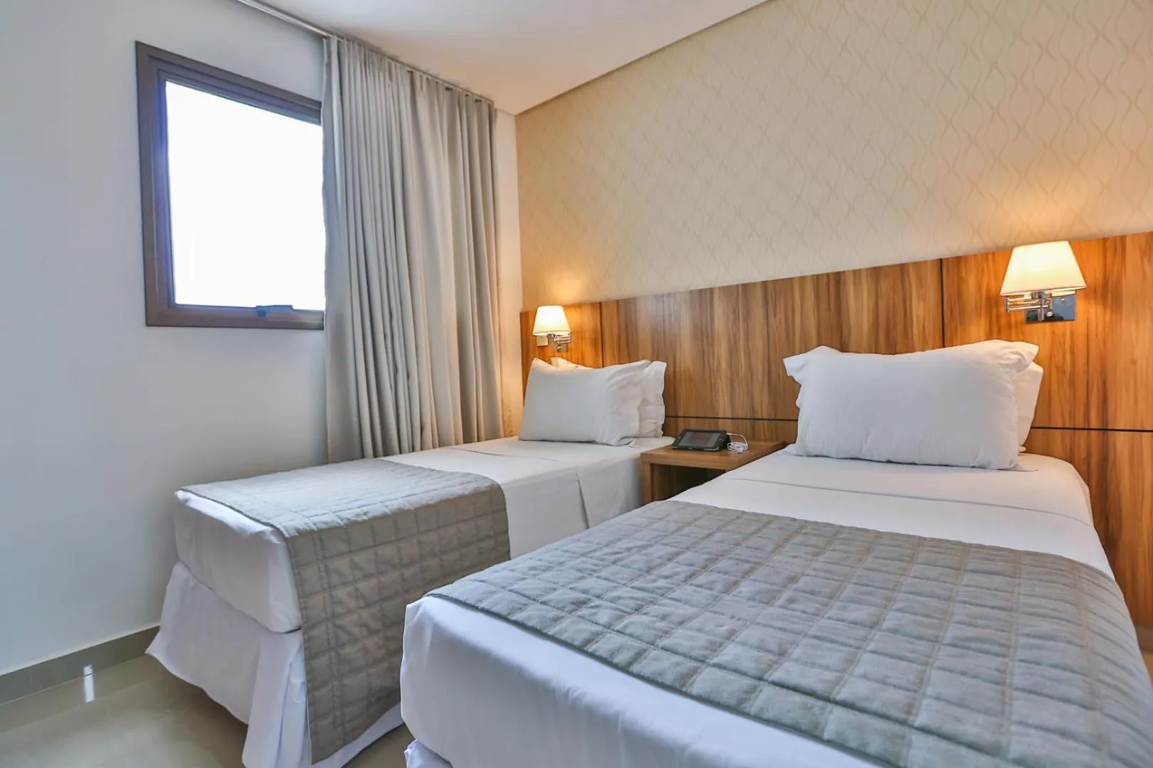 Bed in MG Flats & Residence