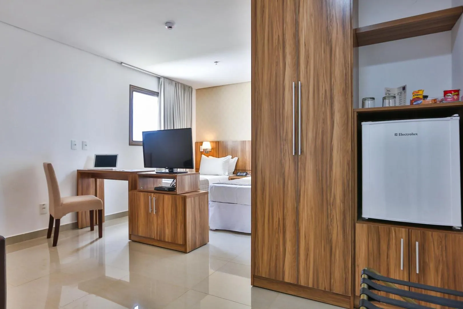 MG Flats & Residence