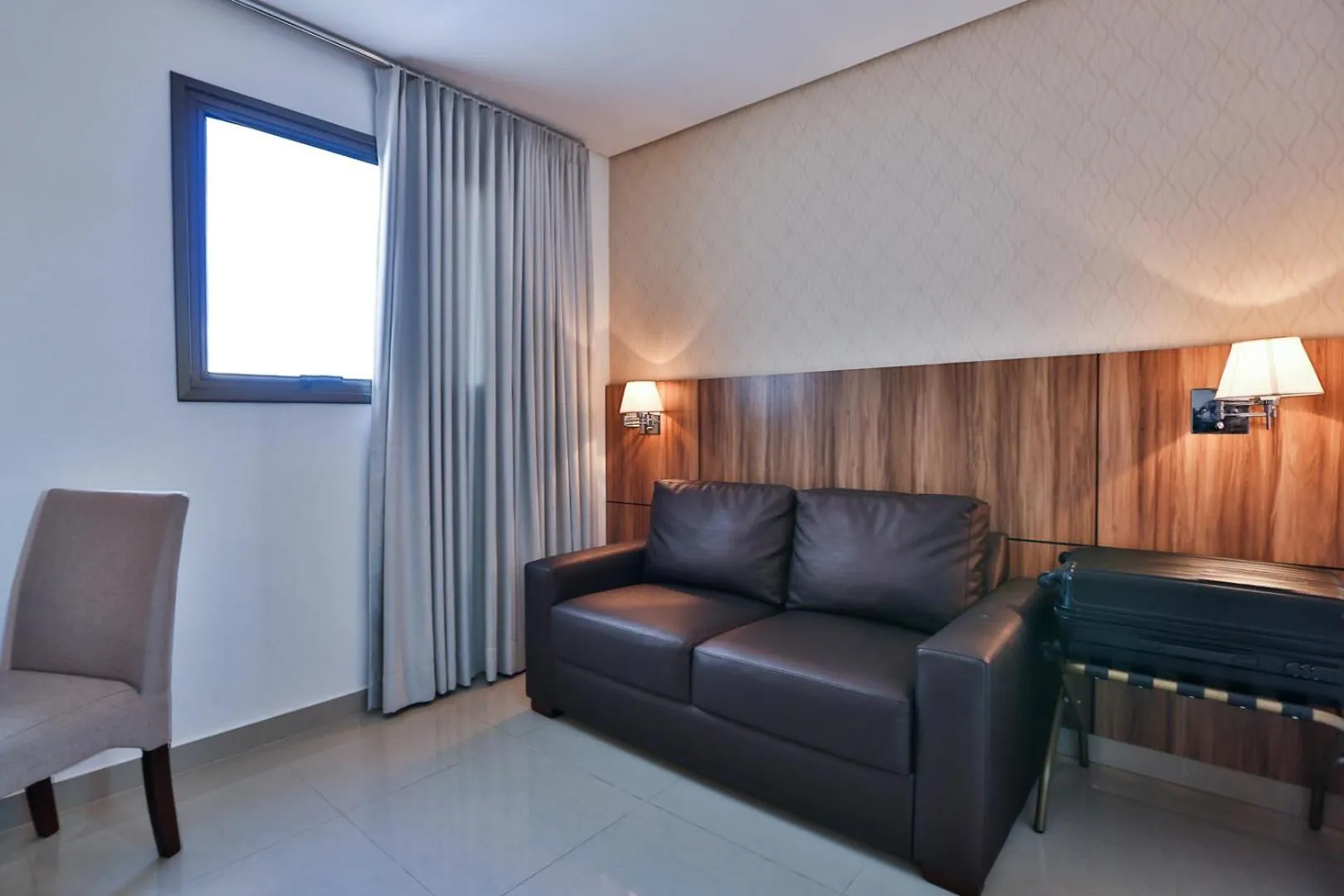 MG Flats & Residence