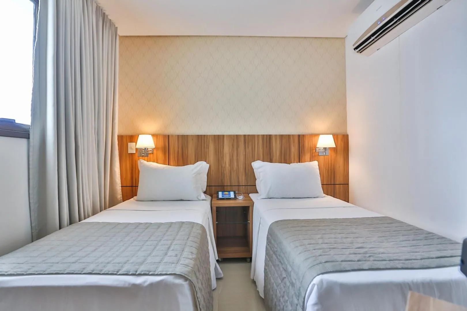 Bed in MG Flats & Residence