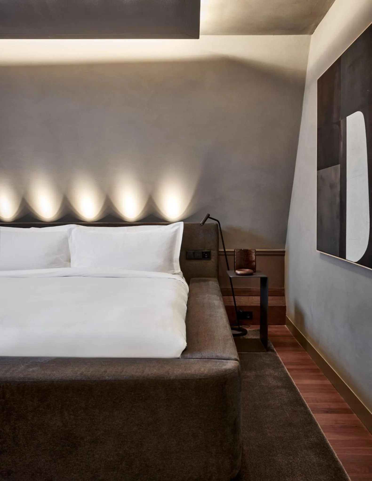 Bed in De L’Europe Amsterdam – The Leading Hotels of the World