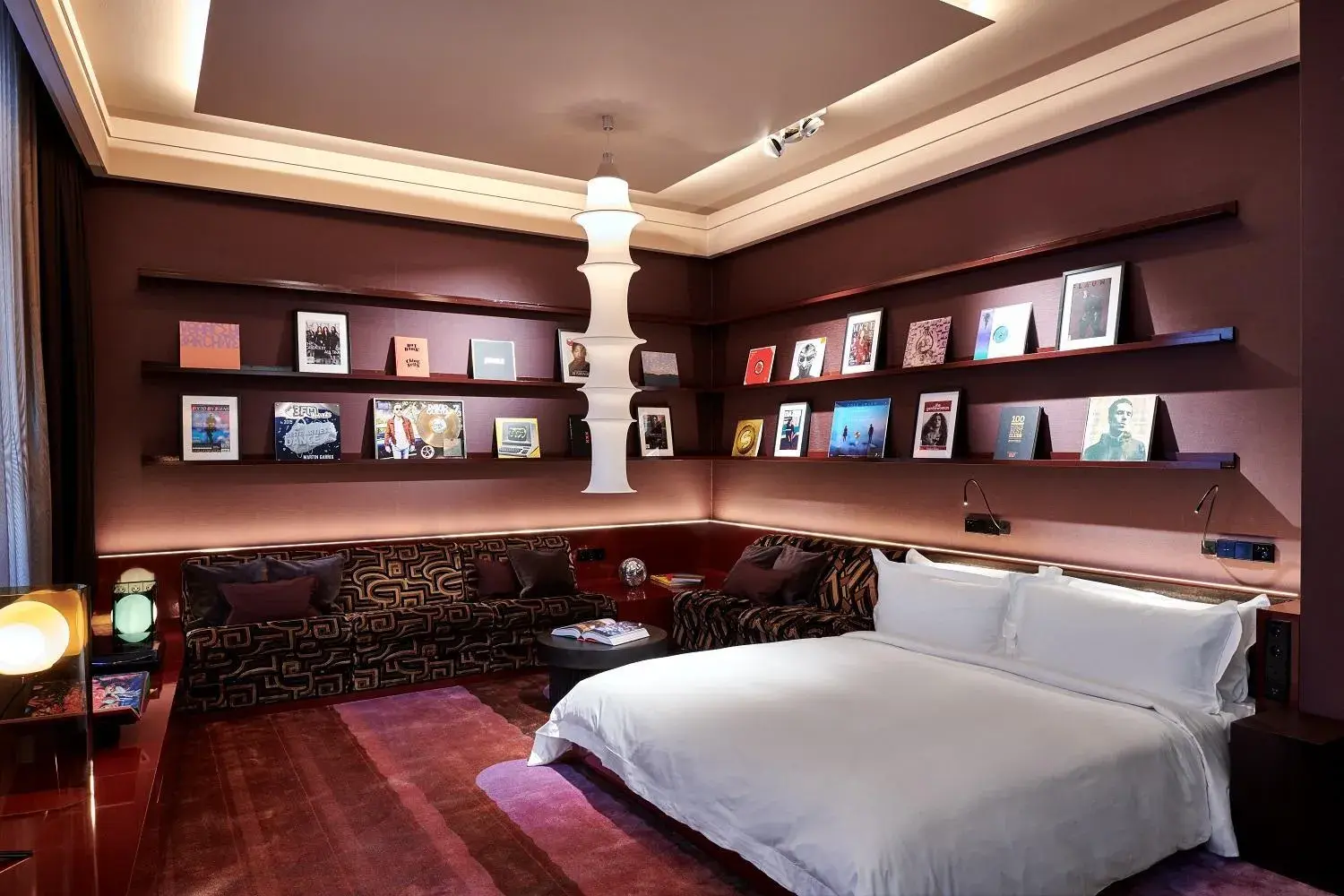 Bed in De L’Europe Amsterdam – The Leading Hotels of the World Bed in De L’Europe Amsterdam – The Leading Hotels of the World