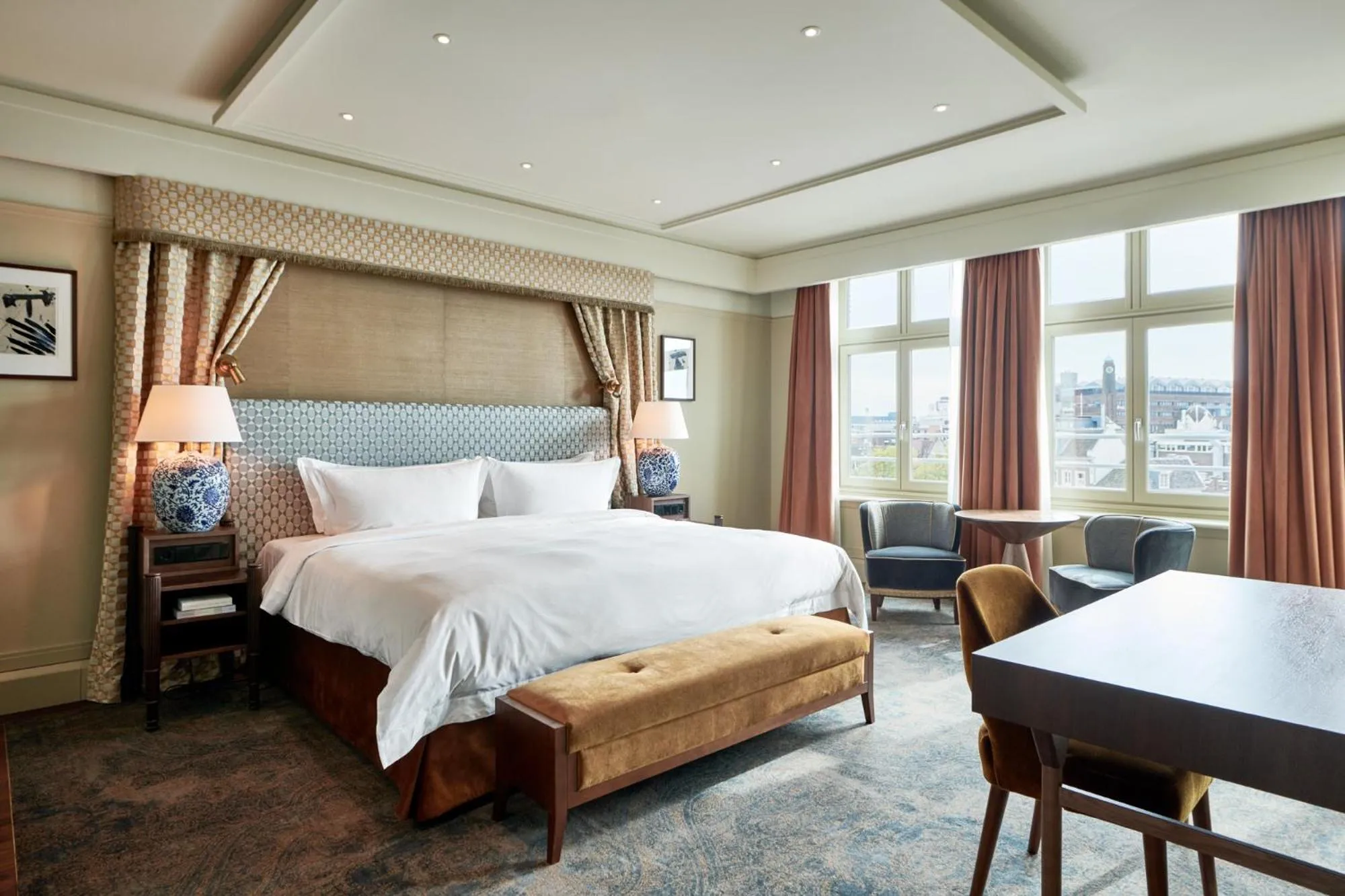 Bed in De L’Europe Amsterdam – The Leading Hotels of the World
