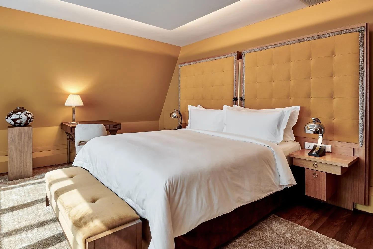 Bed in De L’Europe Amsterdam – The Leading Hotels of the World