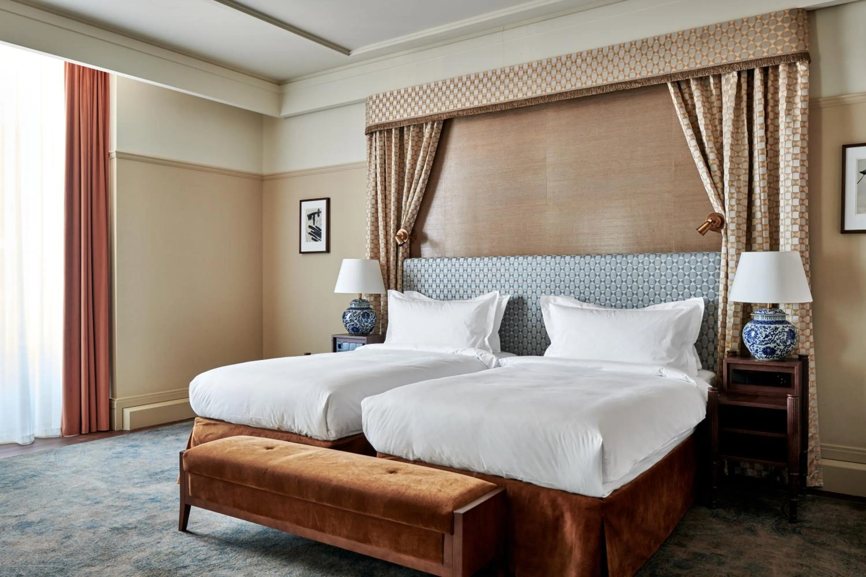 Bed in De L’Europe Amsterdam – The Leading Hotels of the World