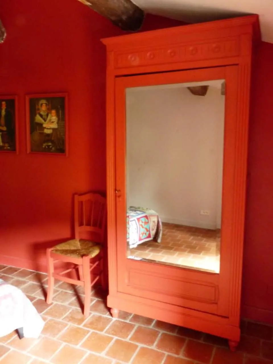 Chez Paula, spacieux gîte provençal au cœur d'un vignoble bio
