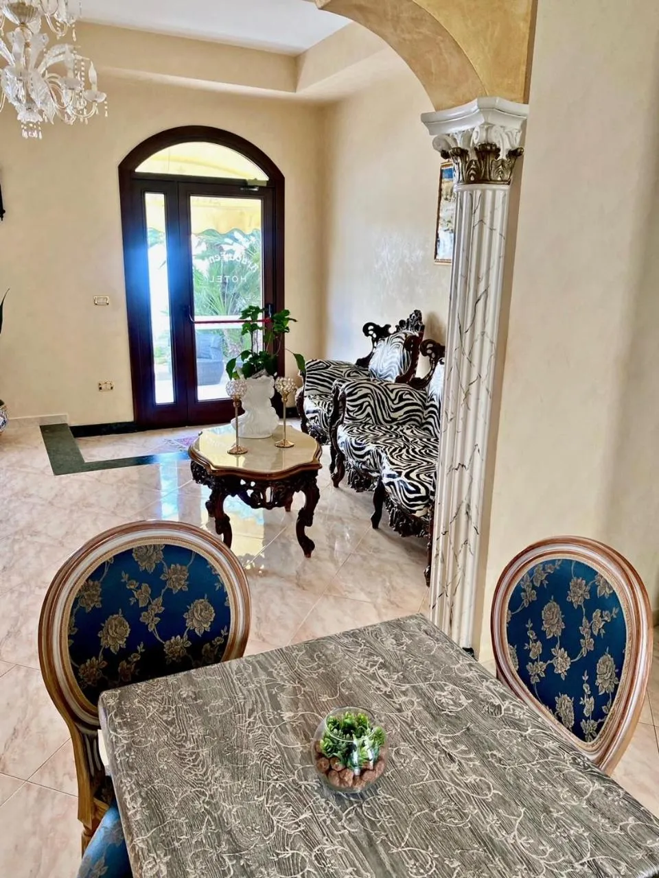 Living room in Araba Fenice Hotel