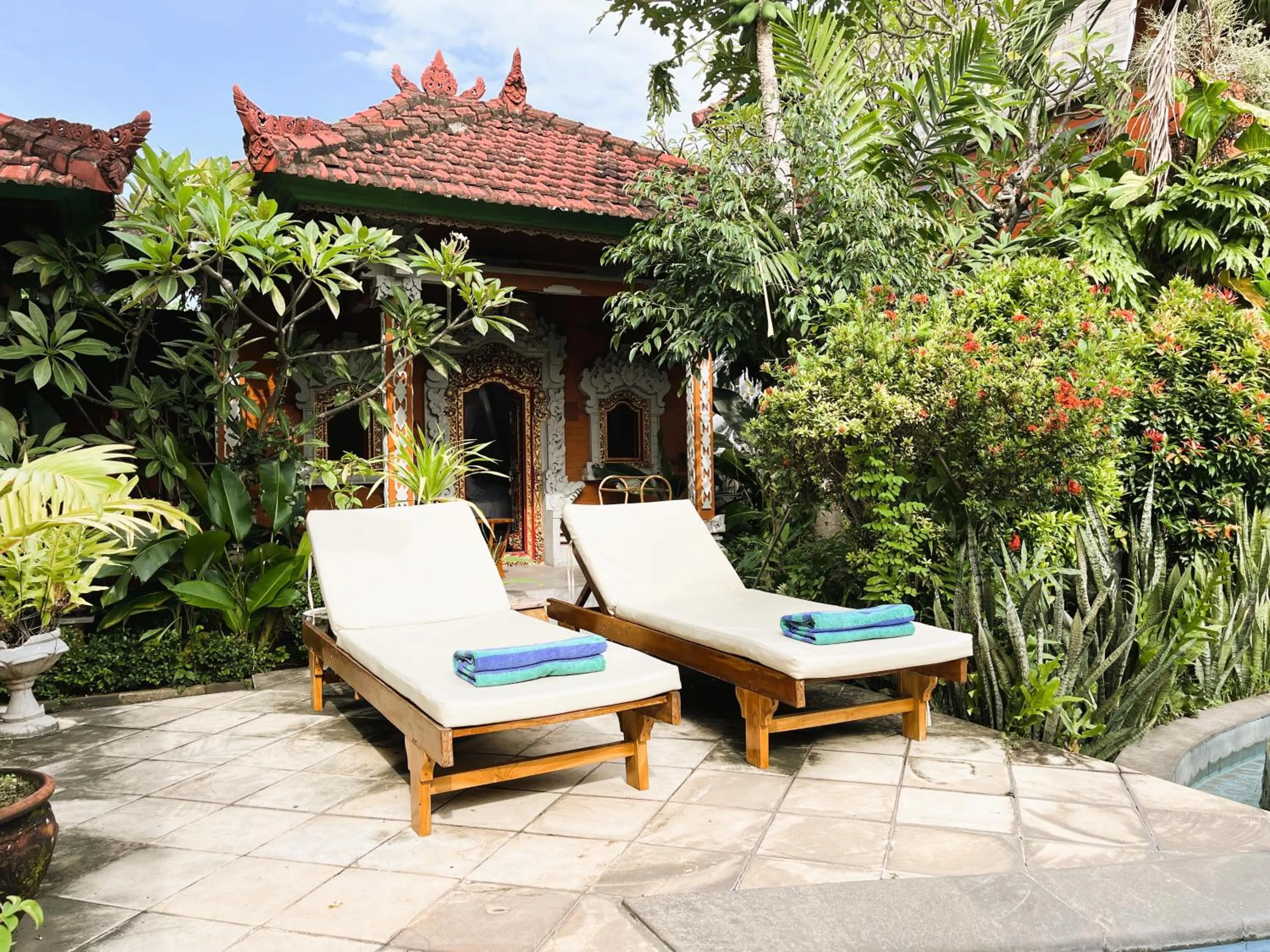 sunbed in Kubu Elsa Bali