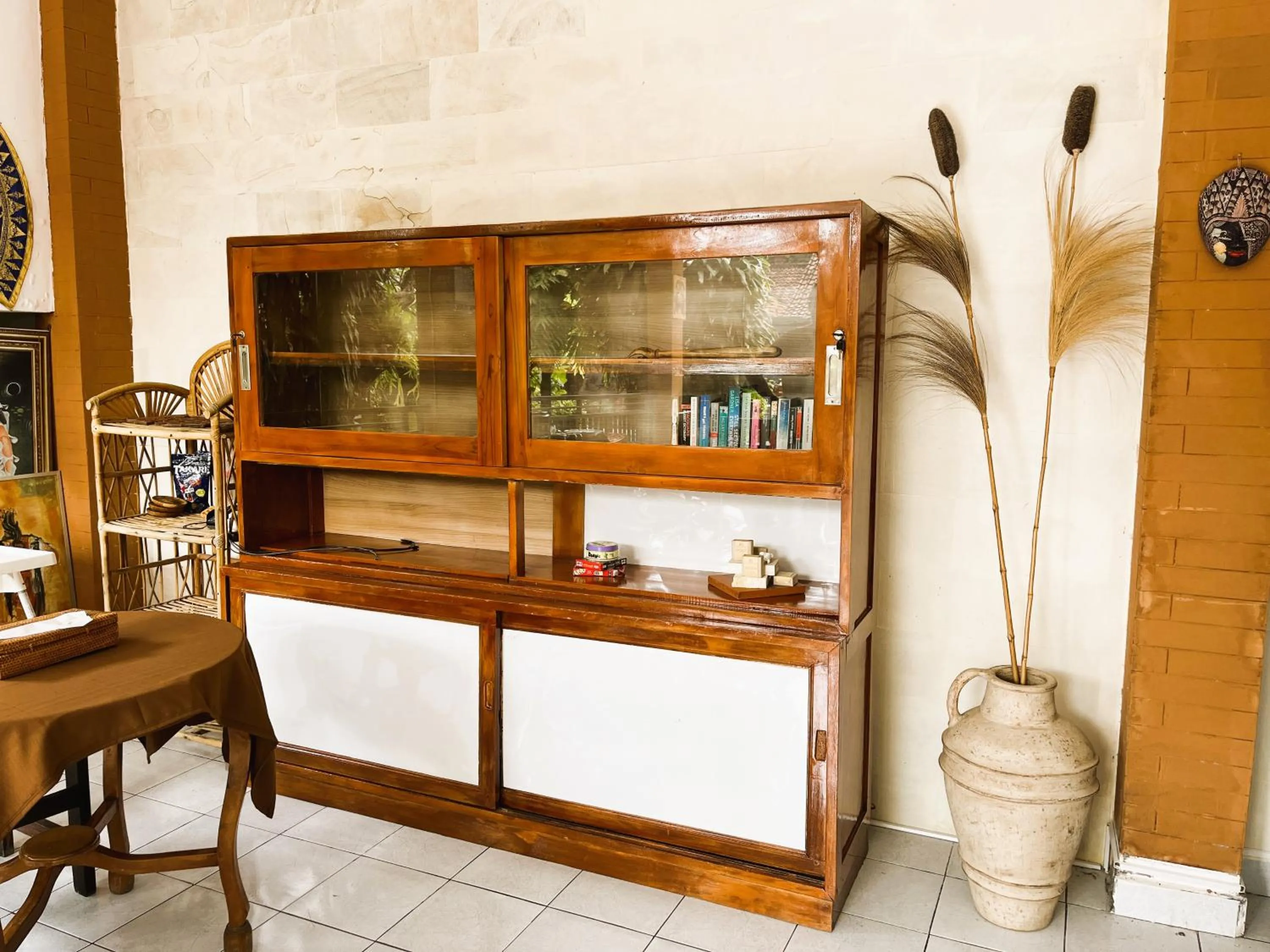 Game Room in Kubu Elsa Bali