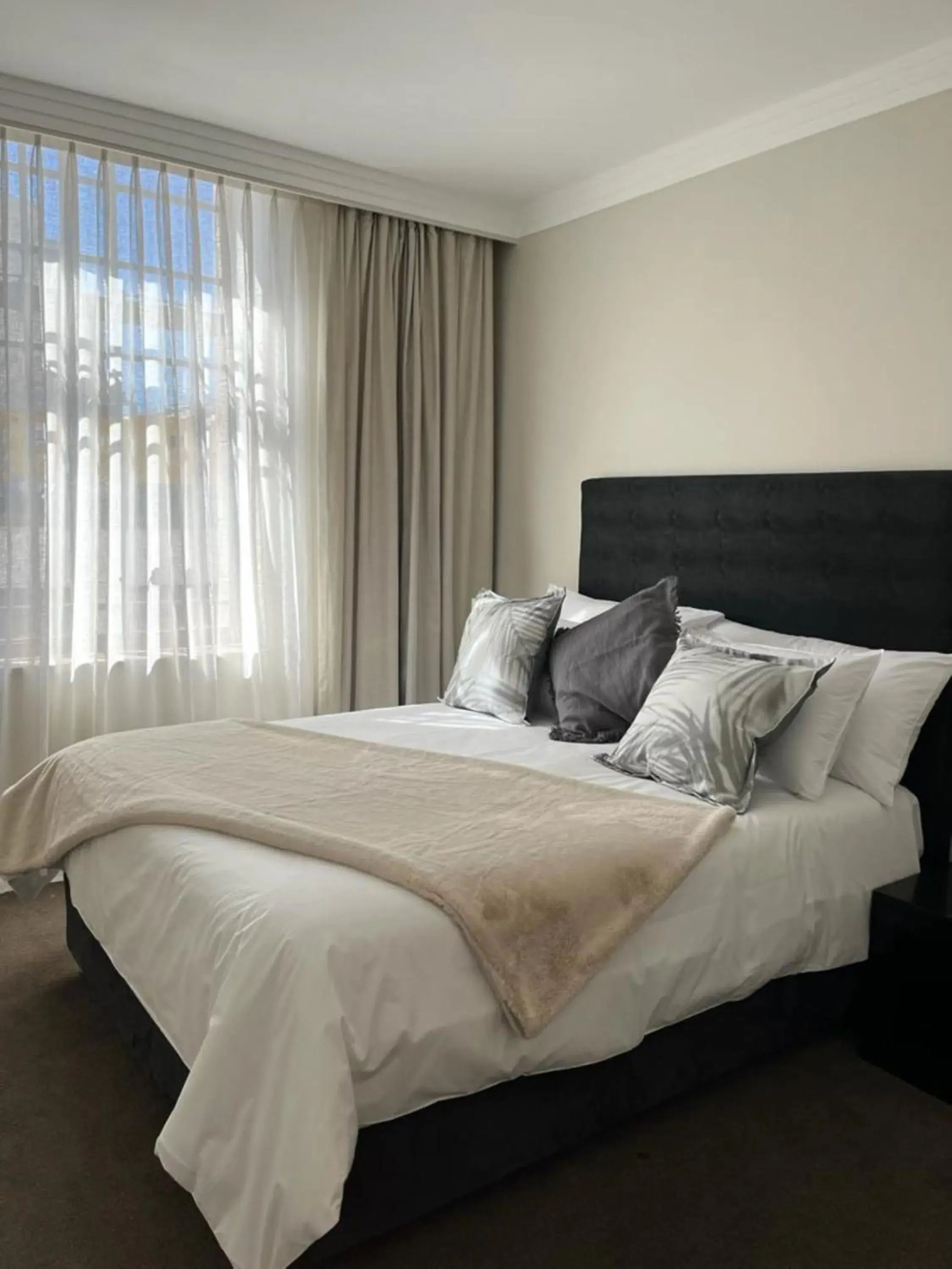 Bedroom, Bed in Mandela Rhodes Place Bedroom, Bed in Mandela Rhodes Place