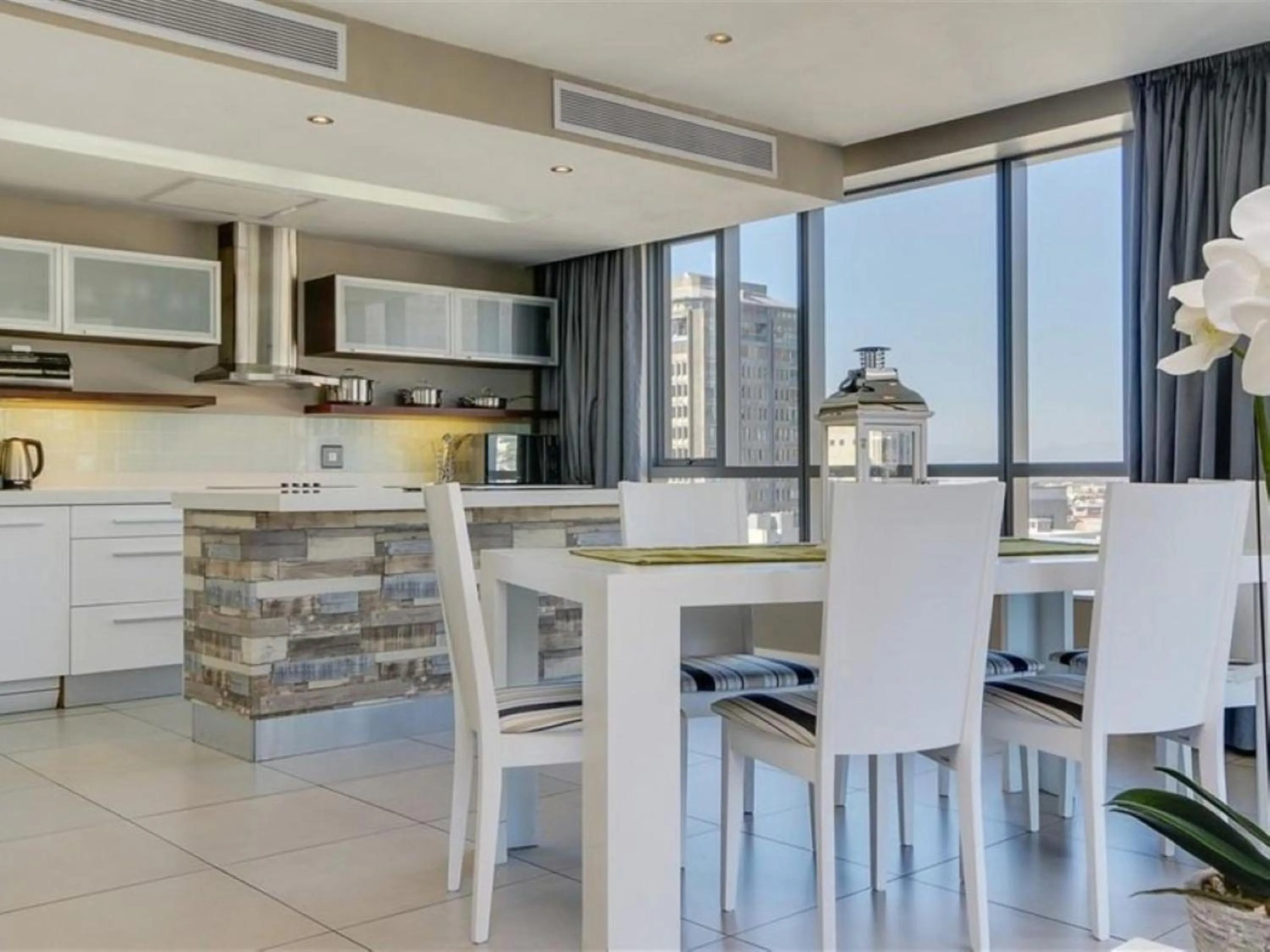 Kitchen or kitchenette in Mandela Rhodes Place