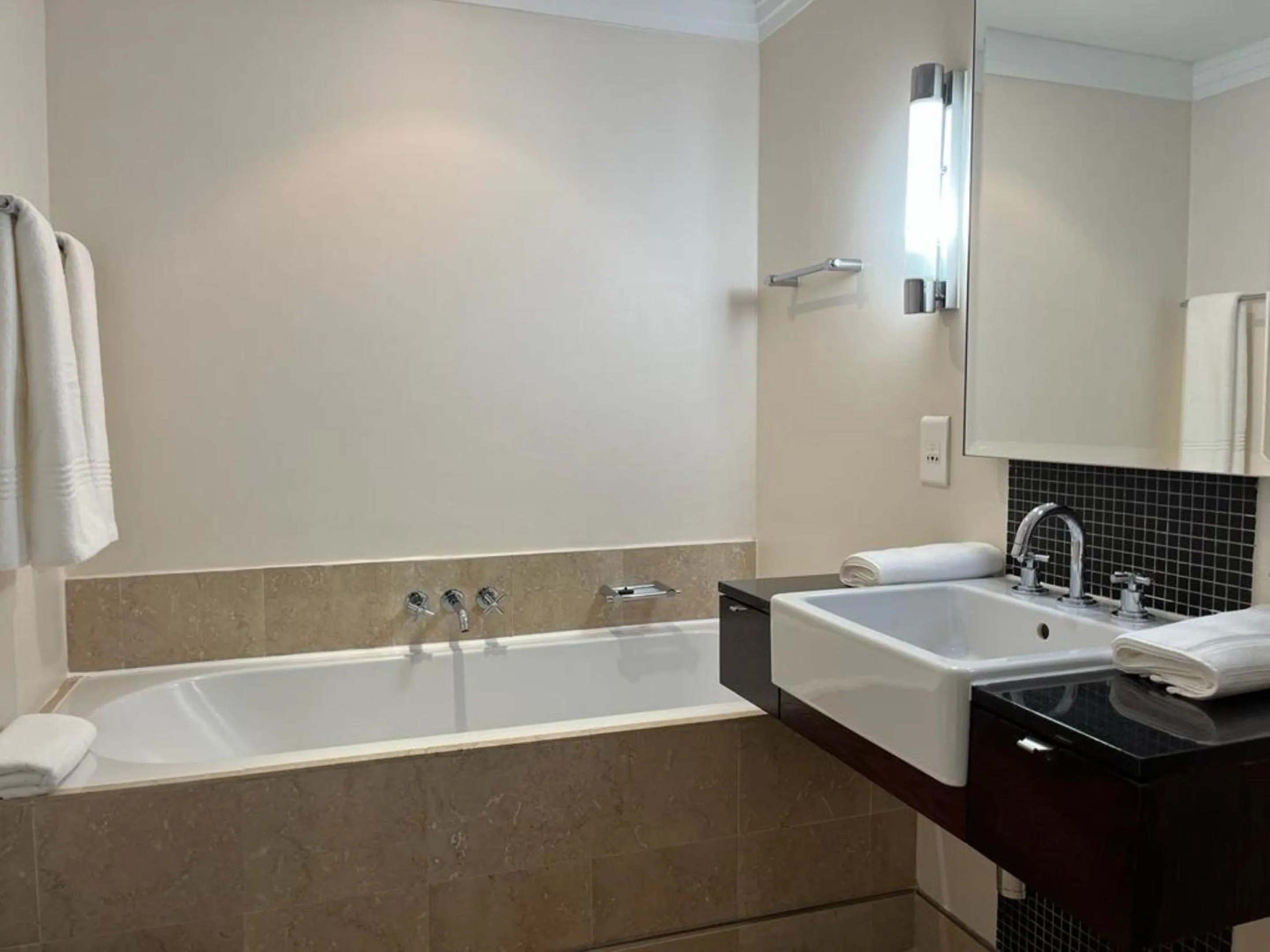 Bath in Mandela Rhodes Place