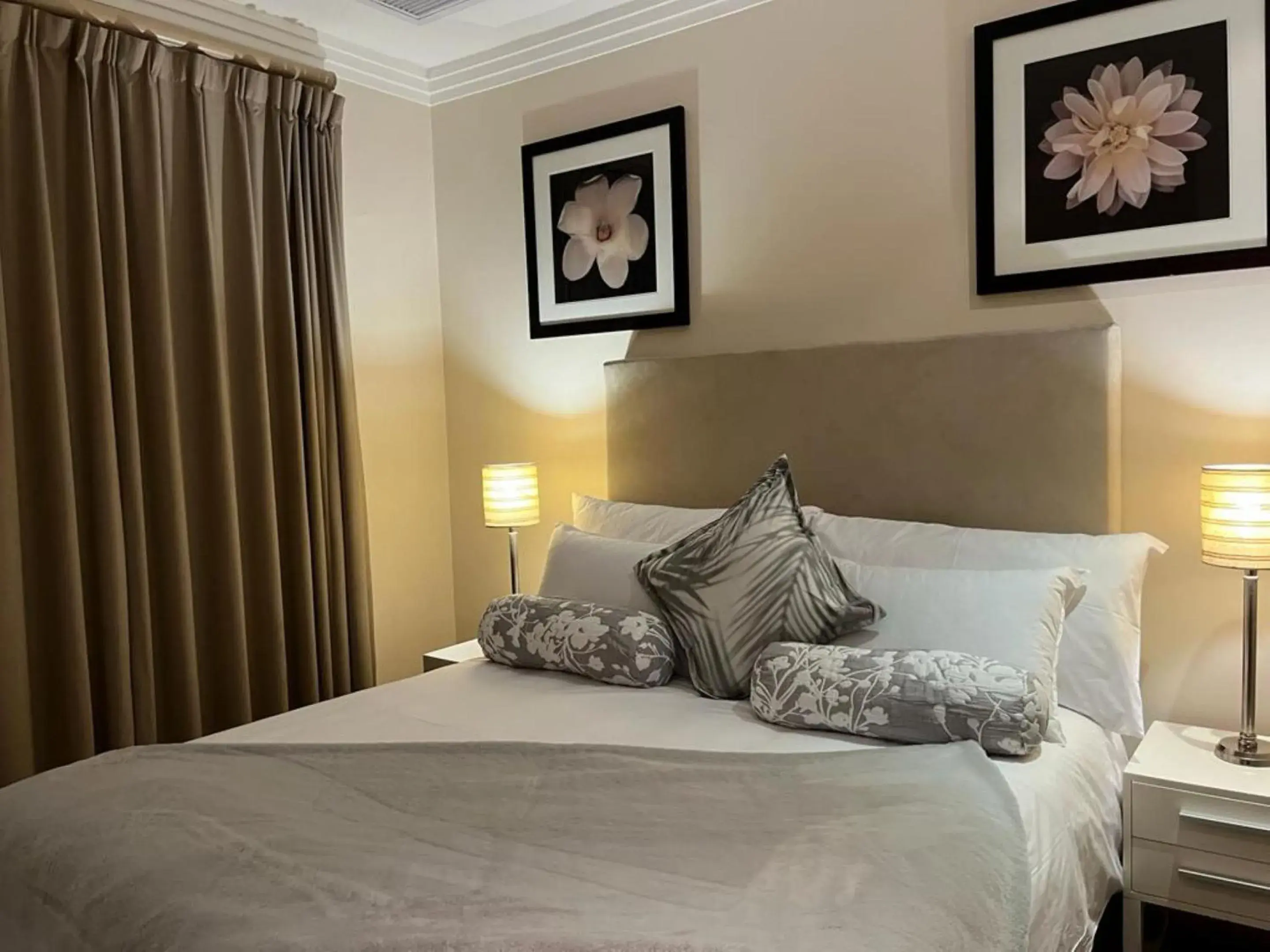 Bedroom, Bed in Mandela Rhodes Place Bedroom, Bed in Mandela Rhodes Place