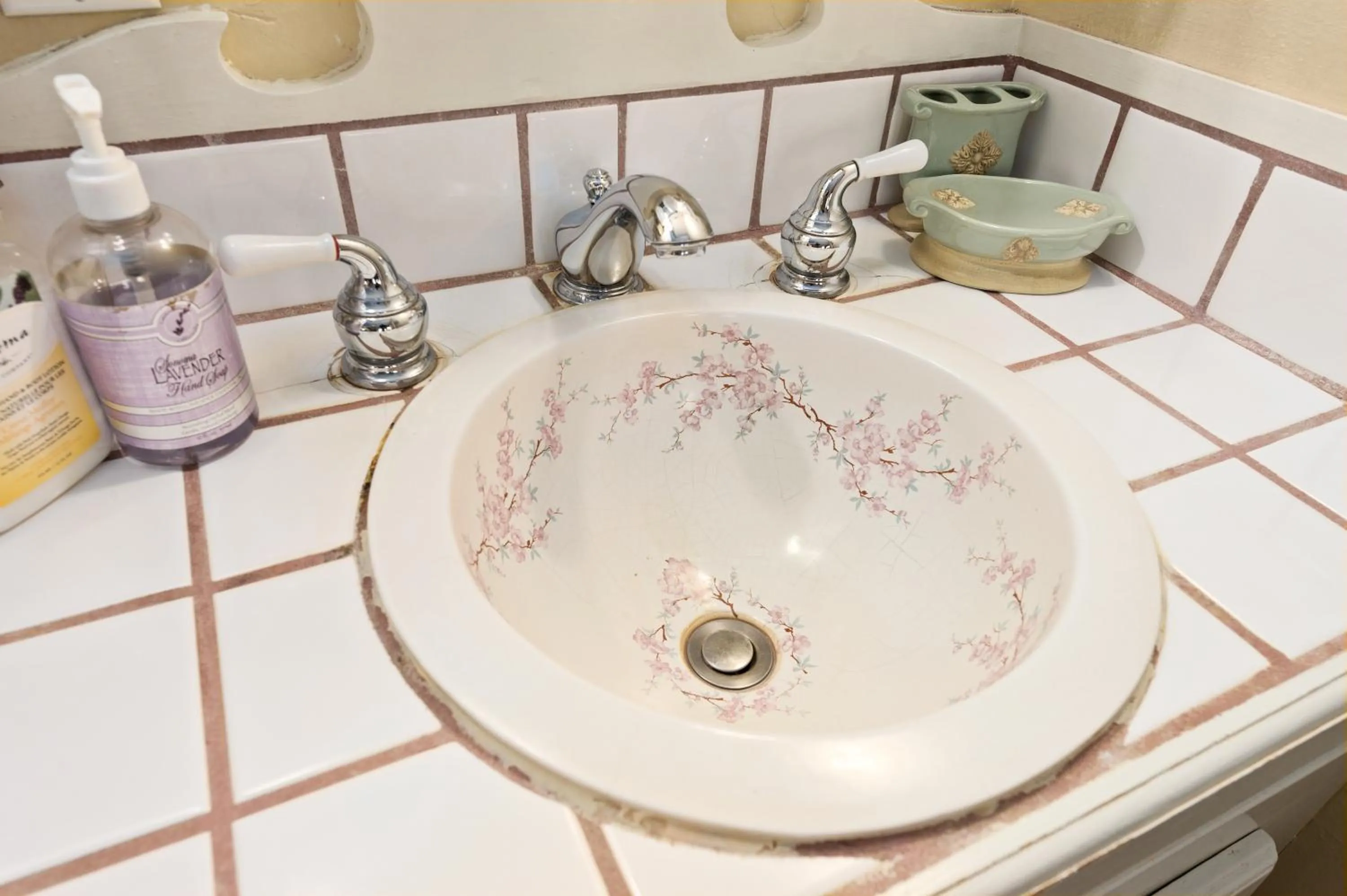 Bathroom in The Gables Wine Country Inn