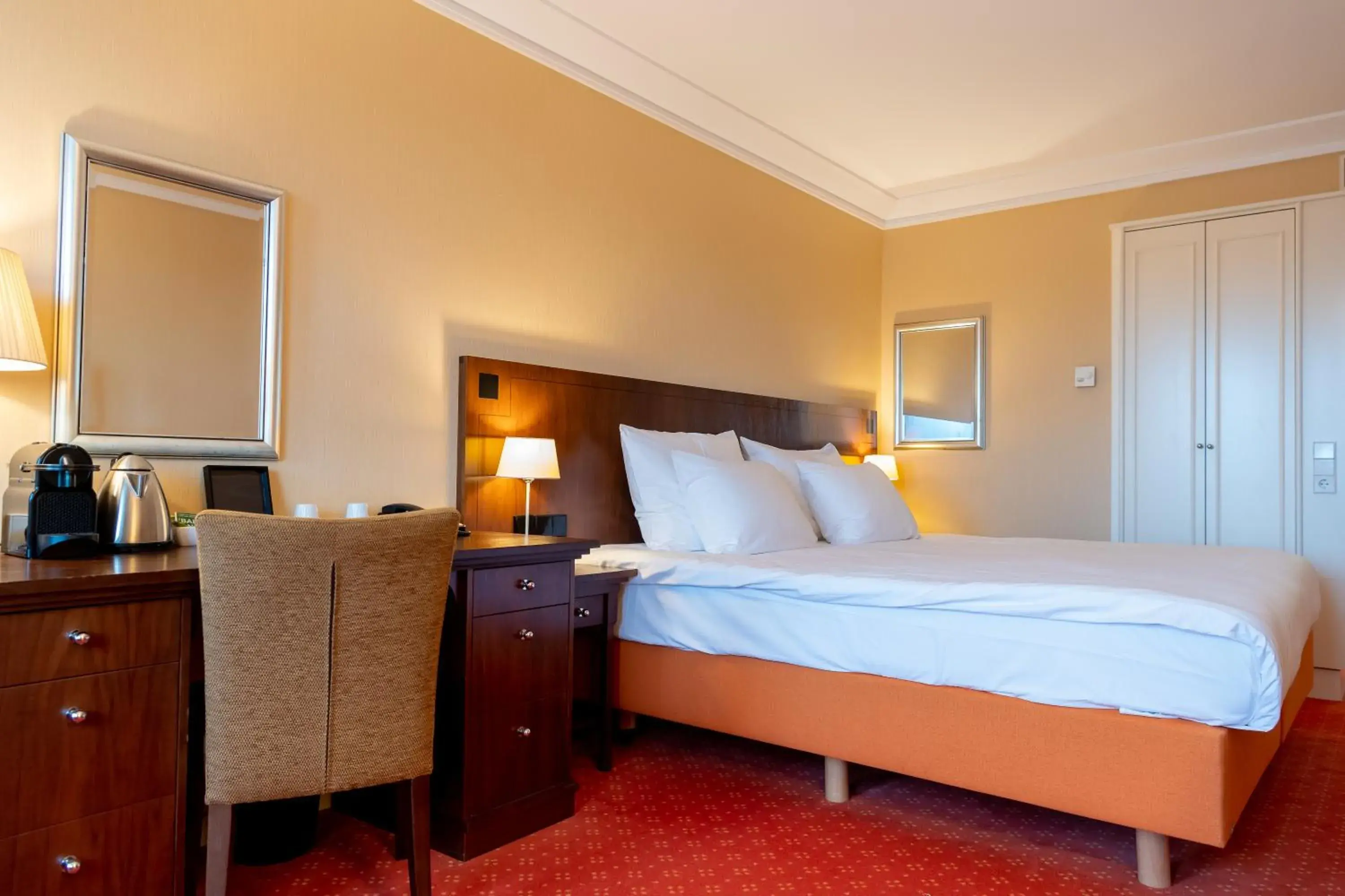 Standard Room in Van der Valk Palace Hotel Noordwijk Standard Room in Van der Valk Palace Hotel Noordwijk