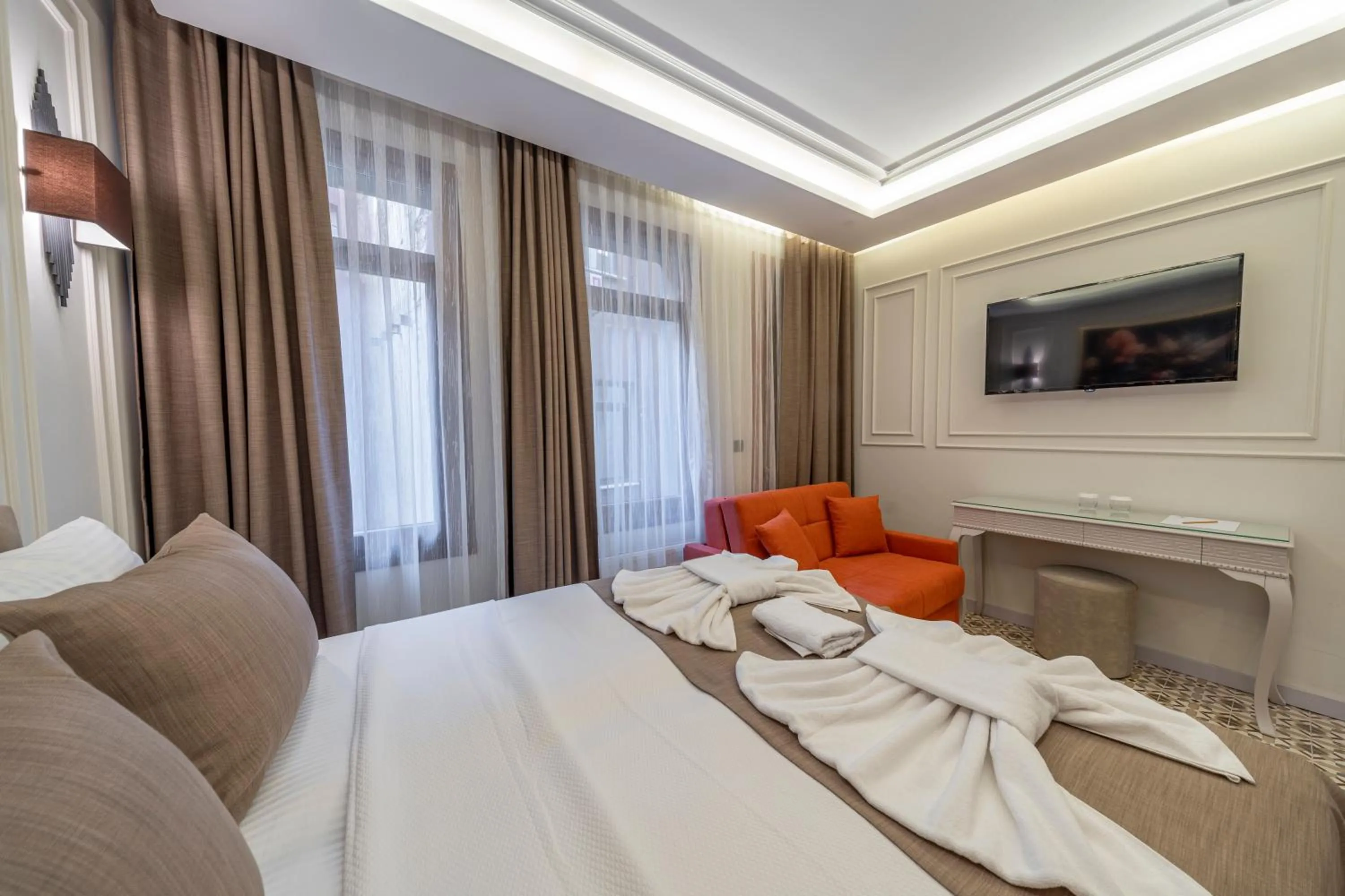 Bed in Pera Luna Premium Hotel