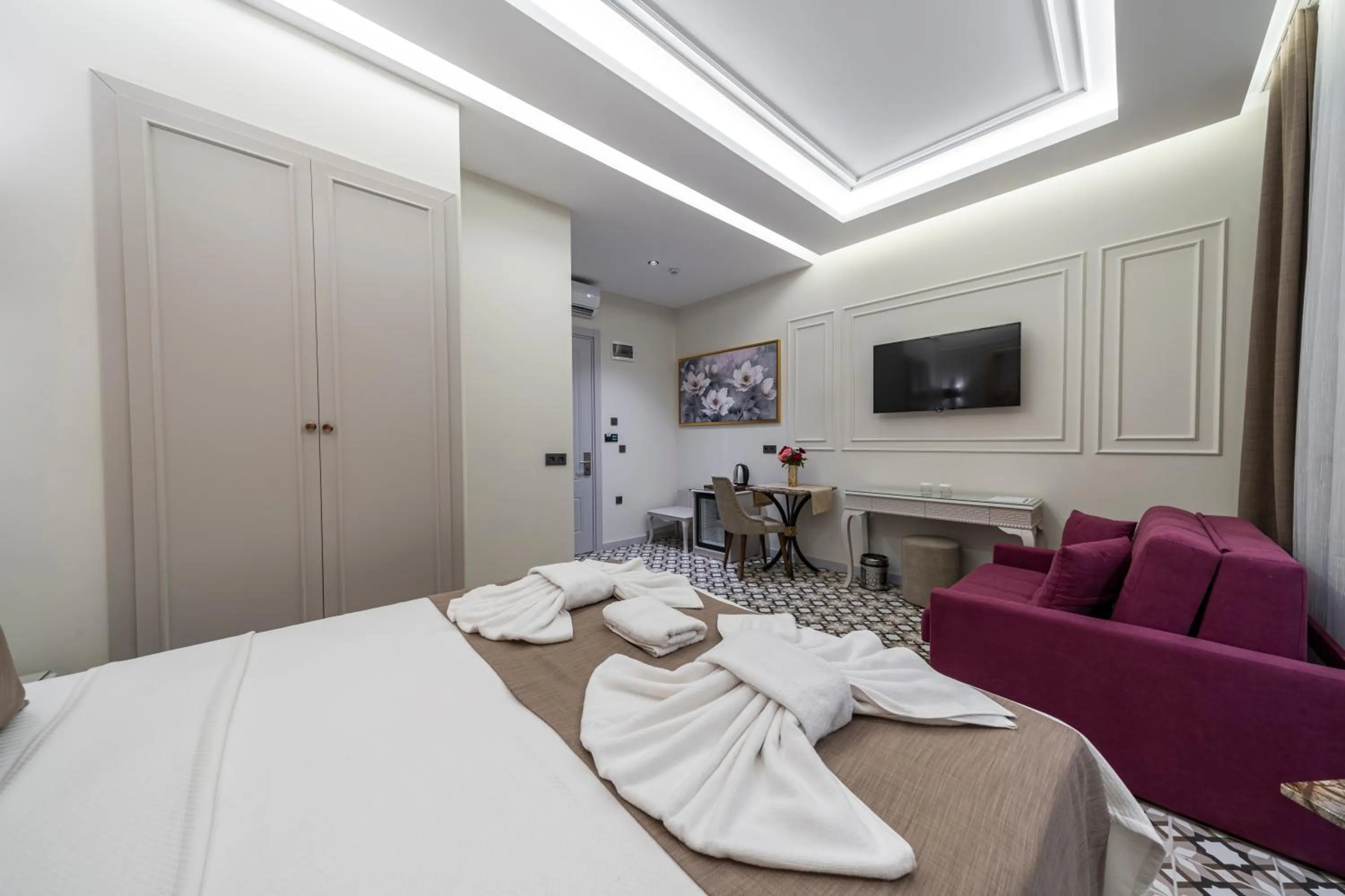 Bed in Pera Luna Premium Hotel