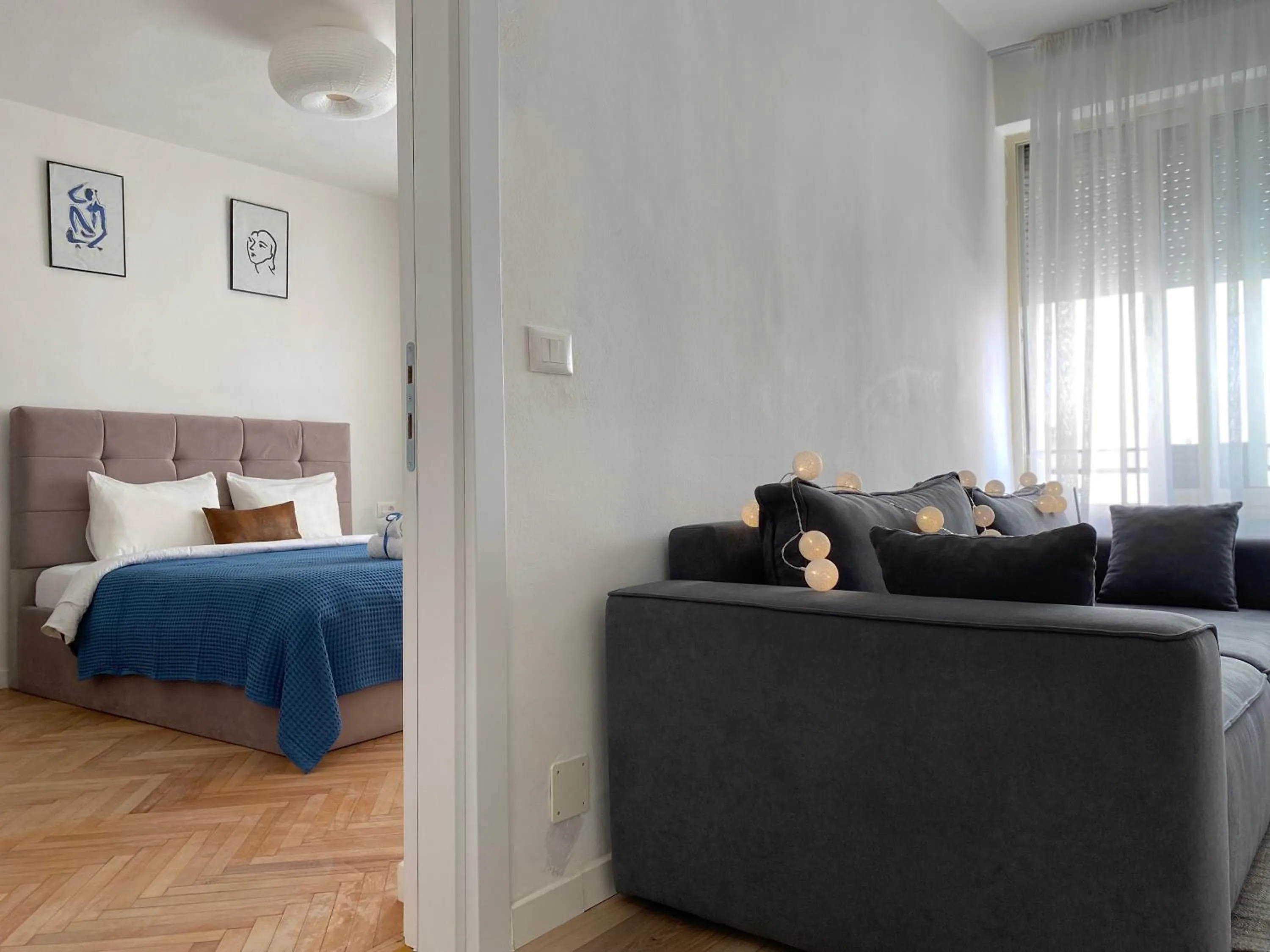 Photo of the whole room, Bed in Myslym Shyri's Apartments