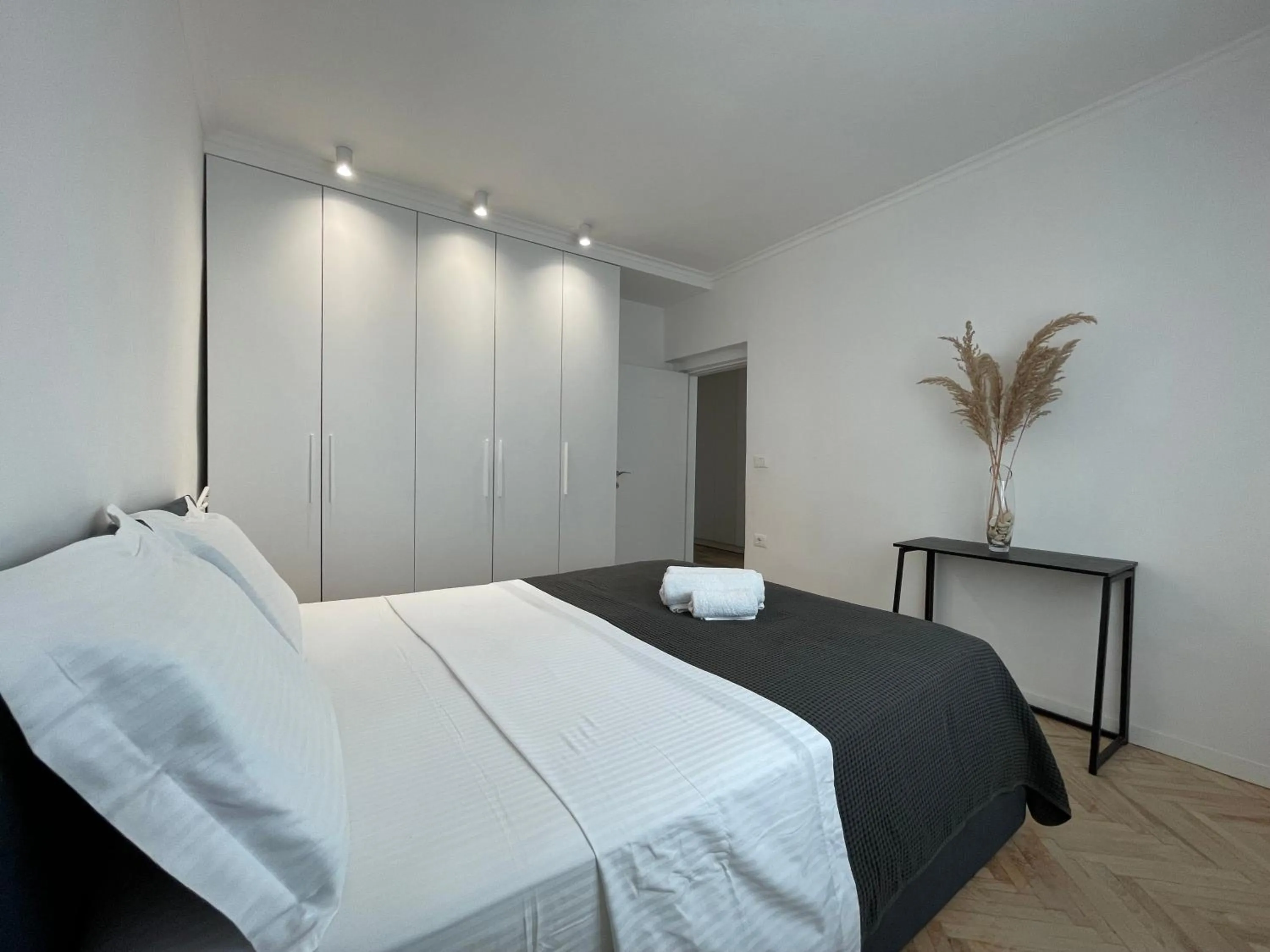 Bed in Myslym Shyri's Apartments