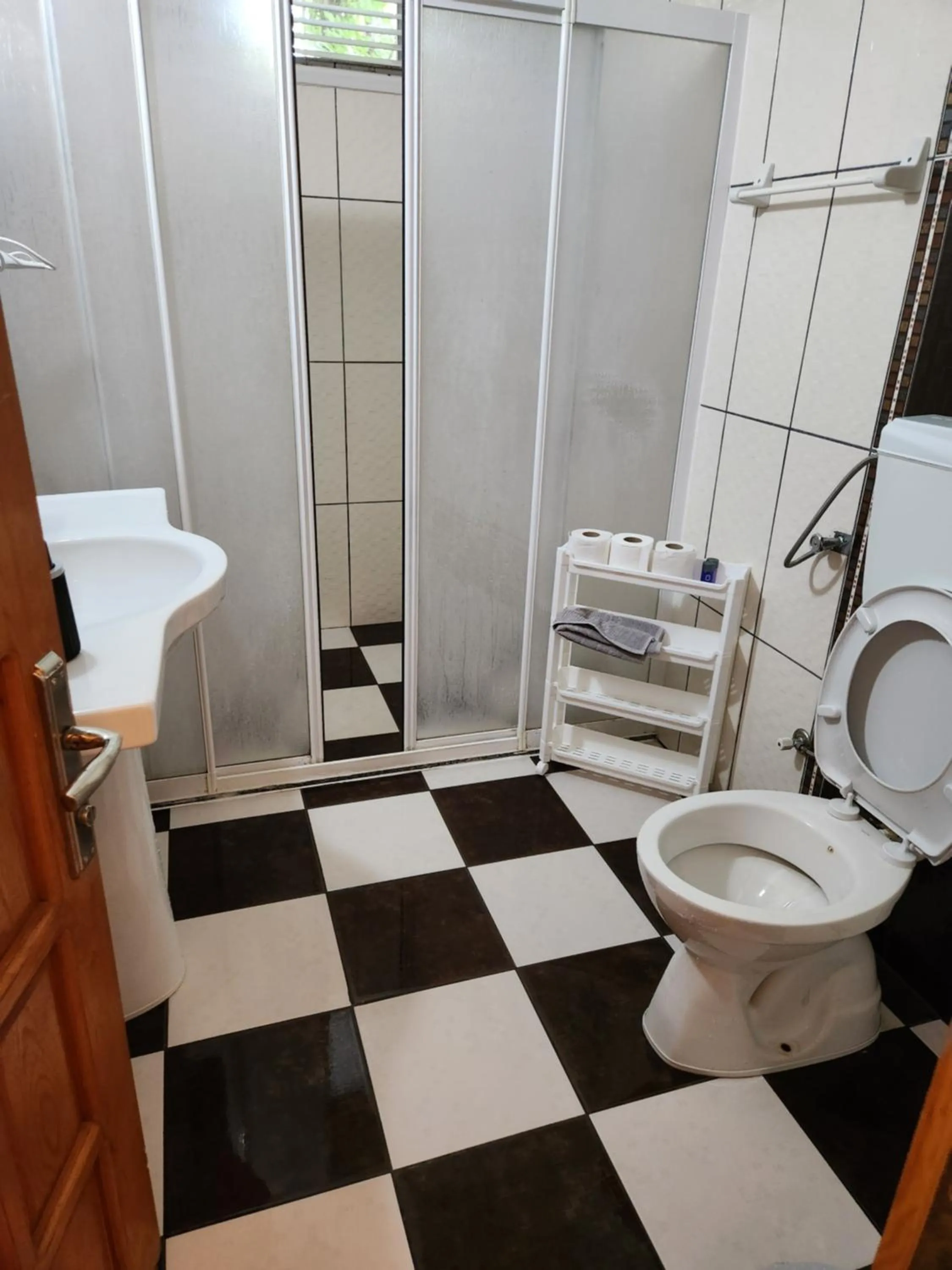 Bathroom in Rosemary Pansiyon