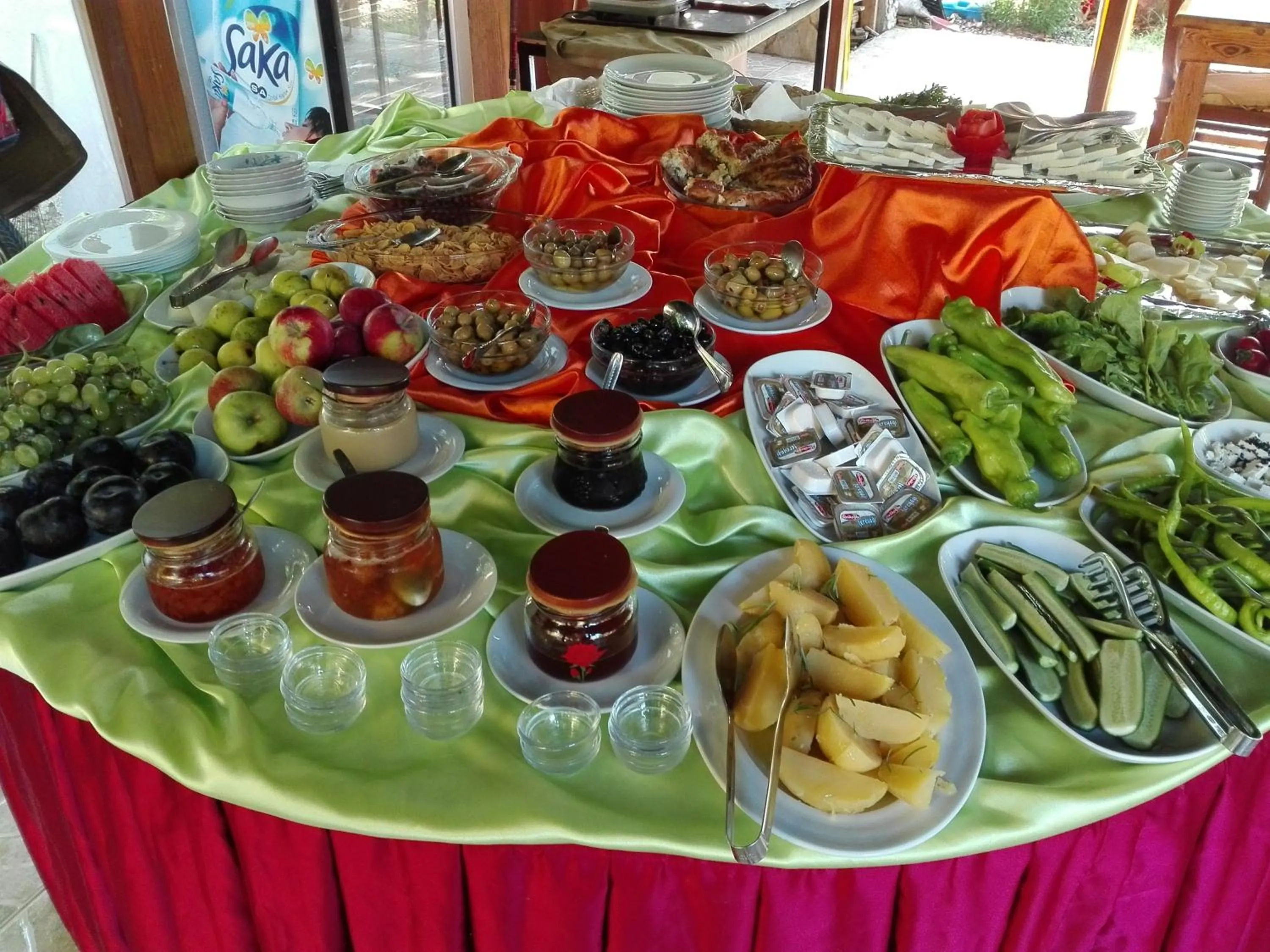 Restaurant/places to eat in Rosemary Pansiyon