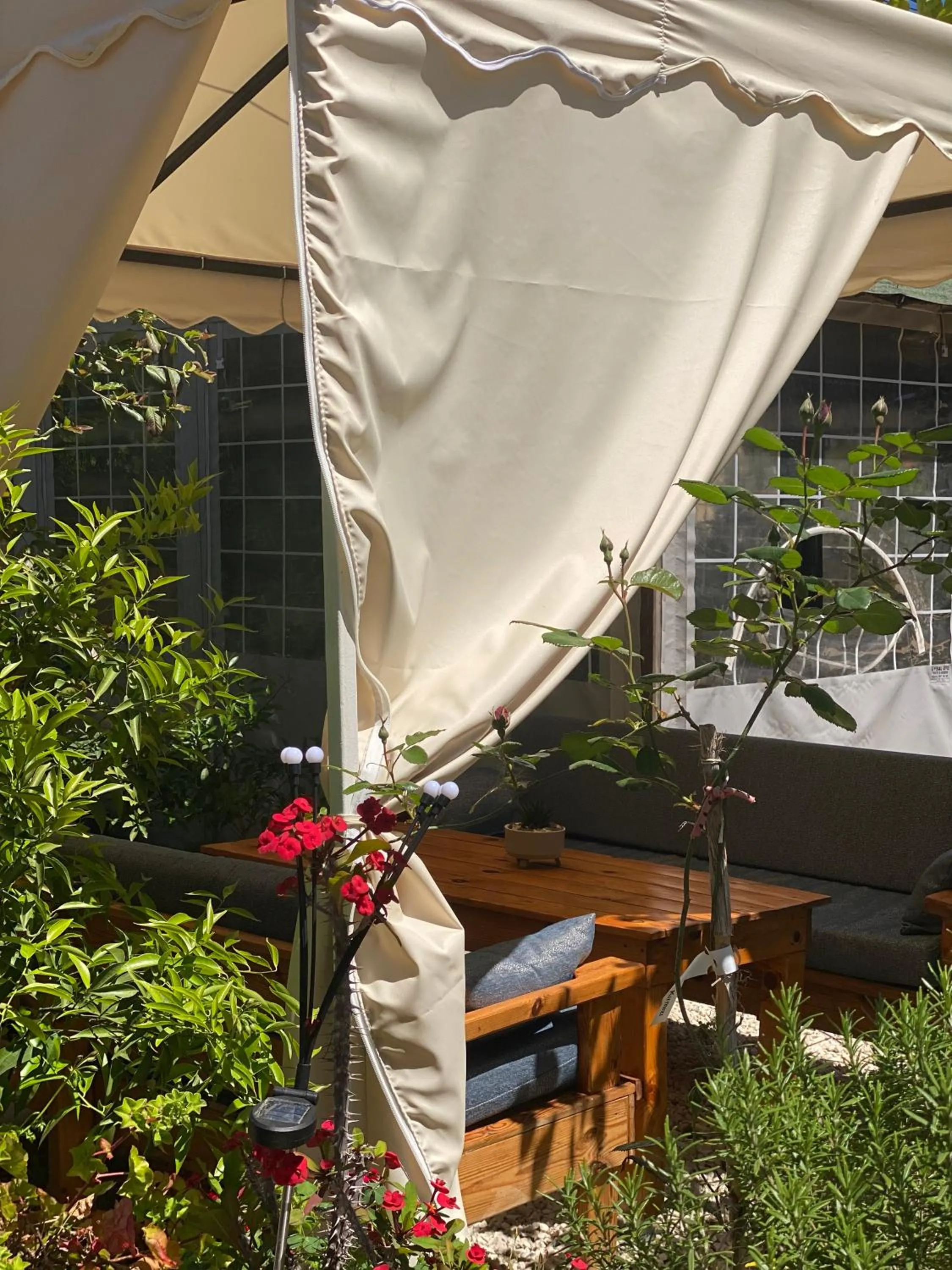 Garden in Rosemary Pansiyon