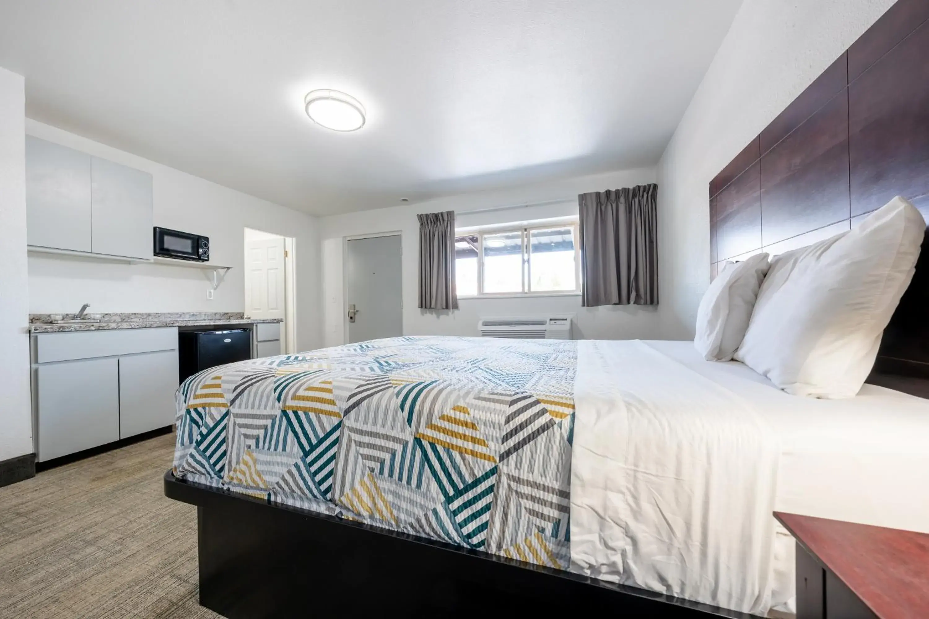 Bedroom, Bed in Banfield Studios By OYO Portland OR Bedroom, Bed in Banfield Studios By OYO Portland OR