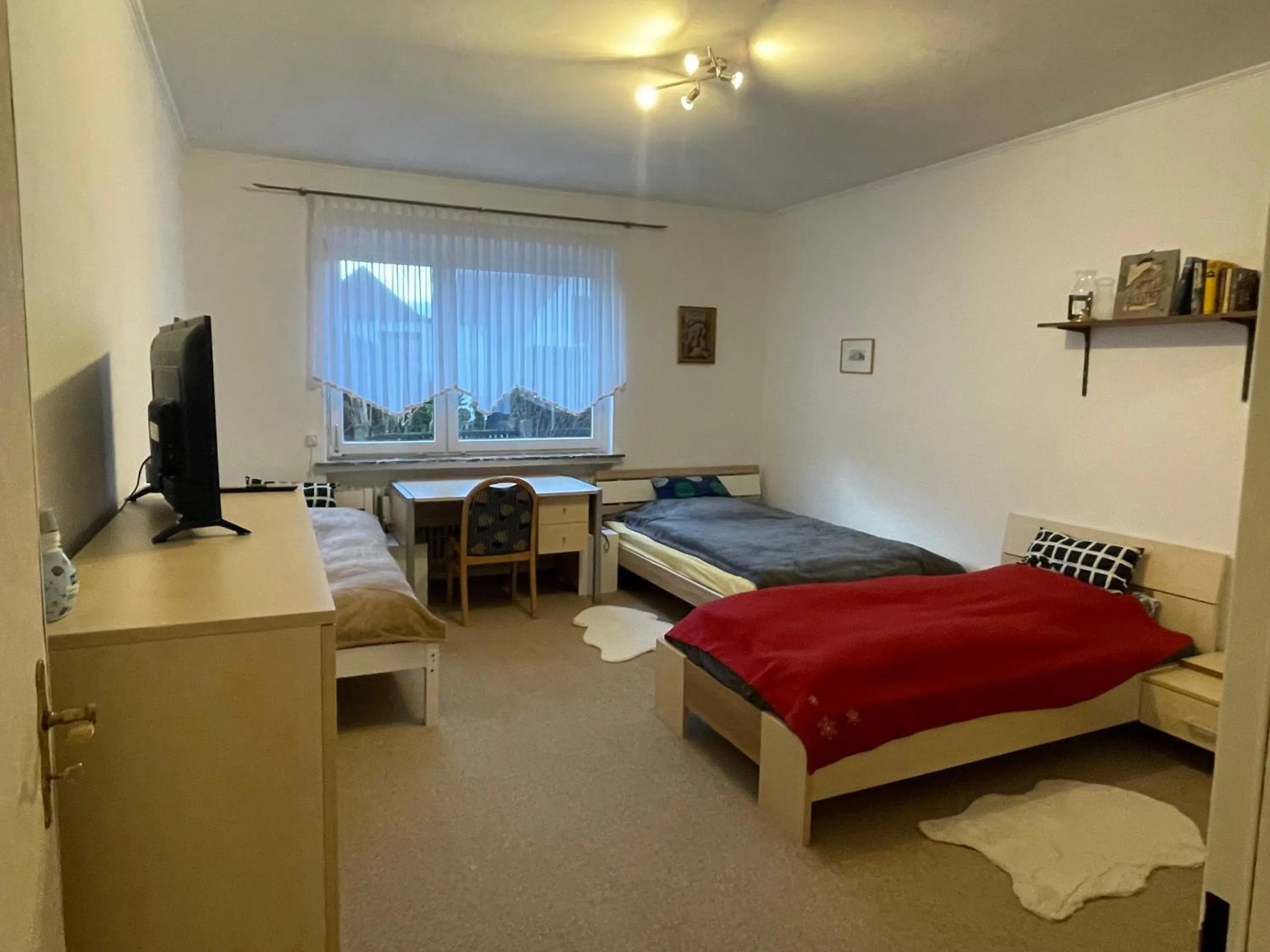 Bed in RobinsHomes-Weddel