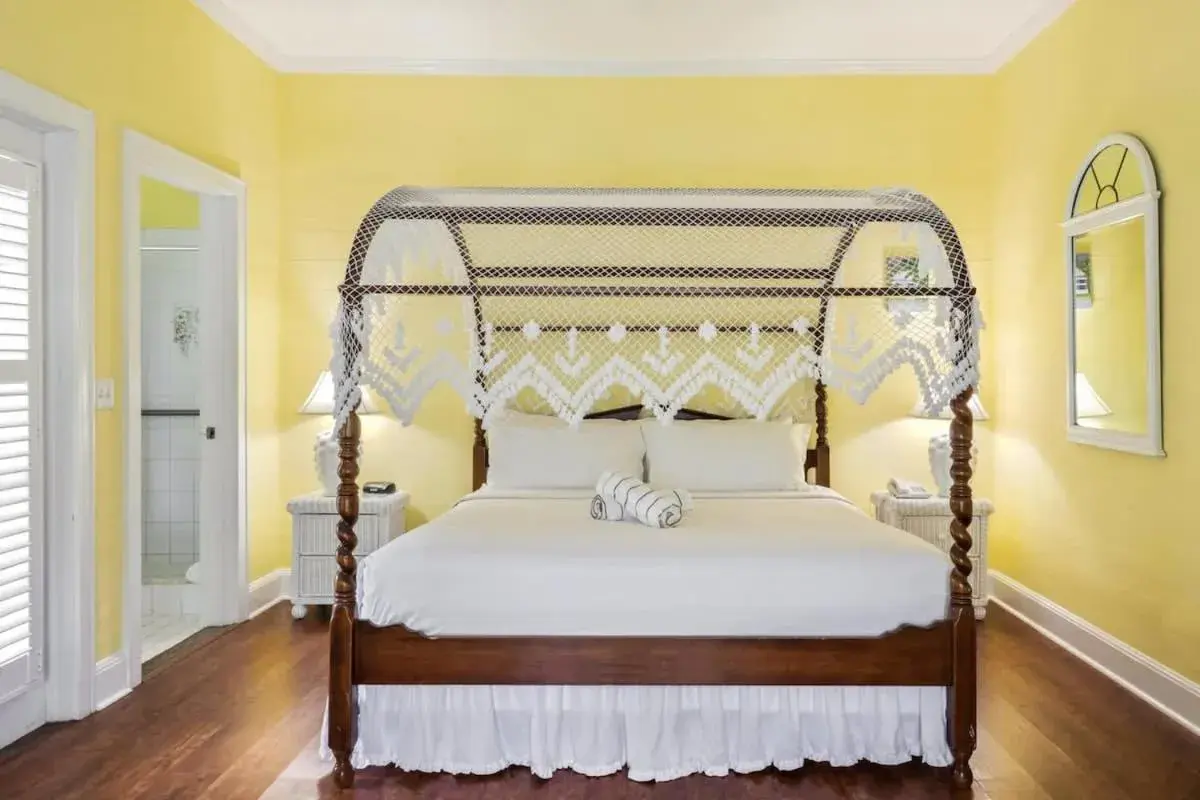 Classic King Balcony at the James House Classic King Balcony at the James House