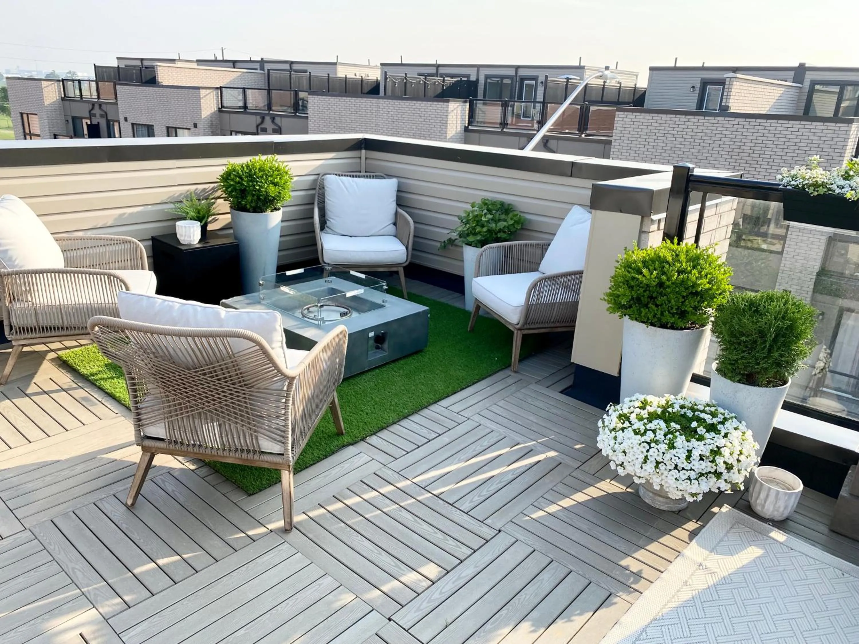 Garden in Modern and Bright Luxury Home Centrally Located in Toronto’s GTA