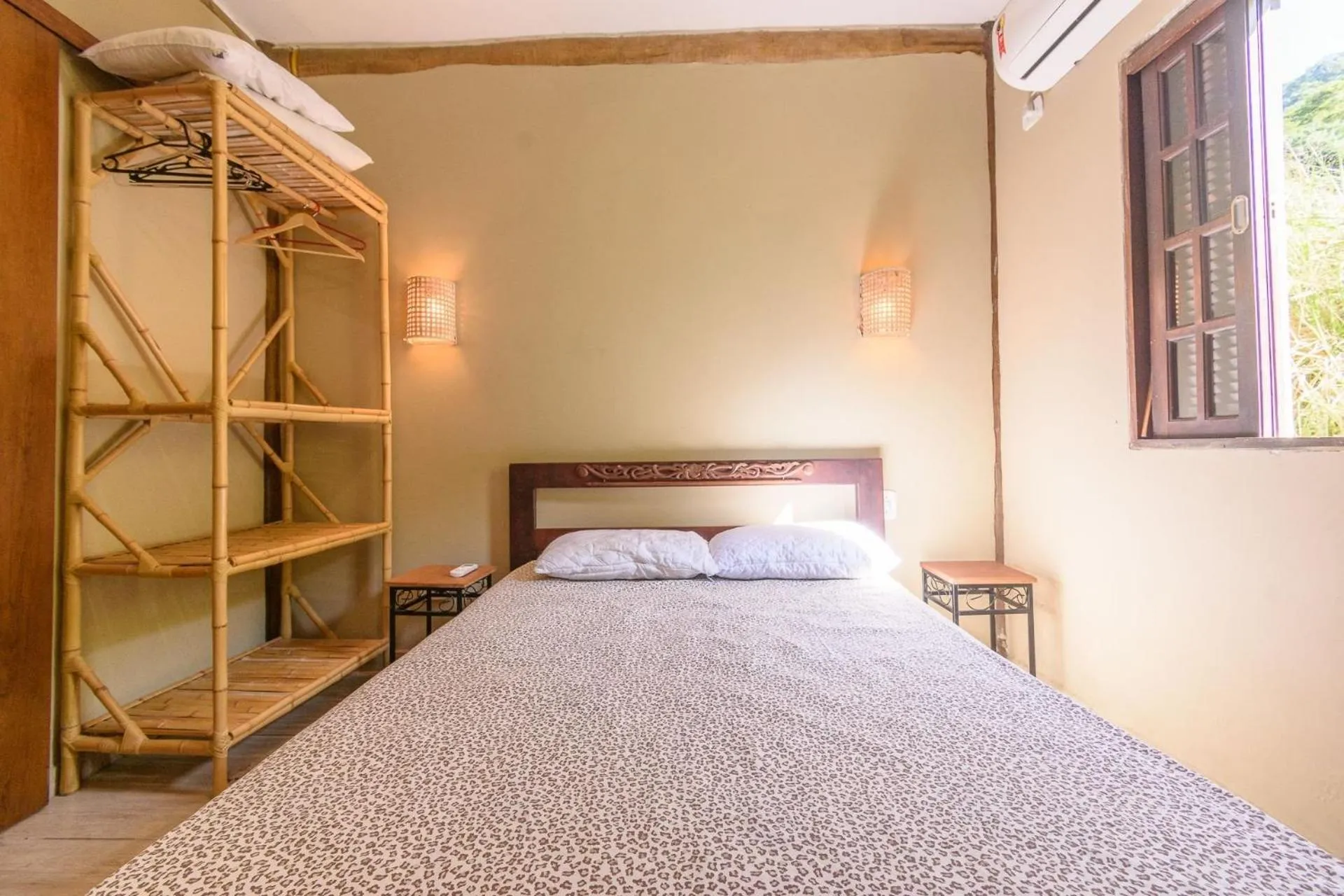 Bedroom, Bed in Chalés Yababali Lagoinha