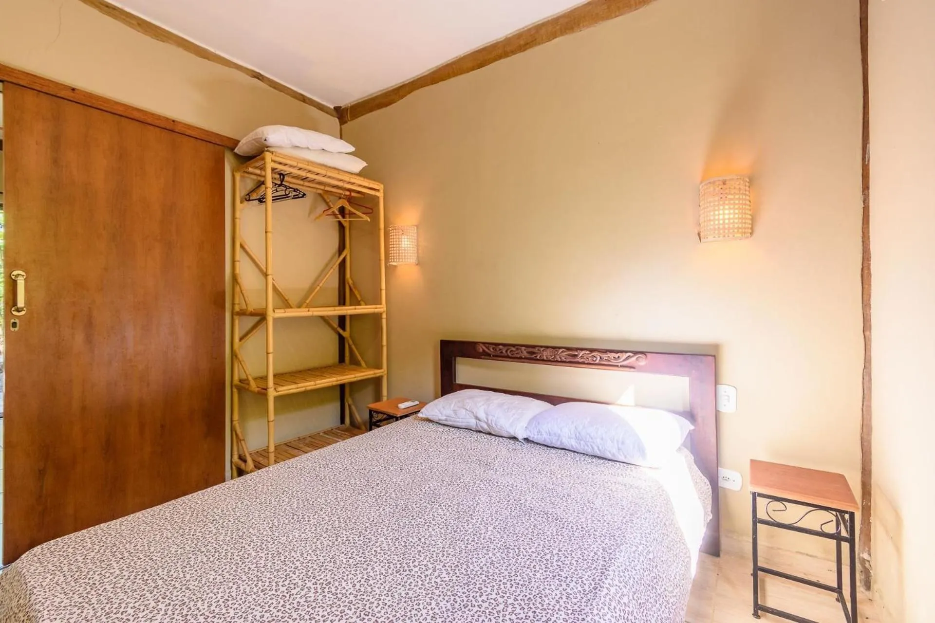 Bedroom, Bed in Chalés Yababali Lagoinha