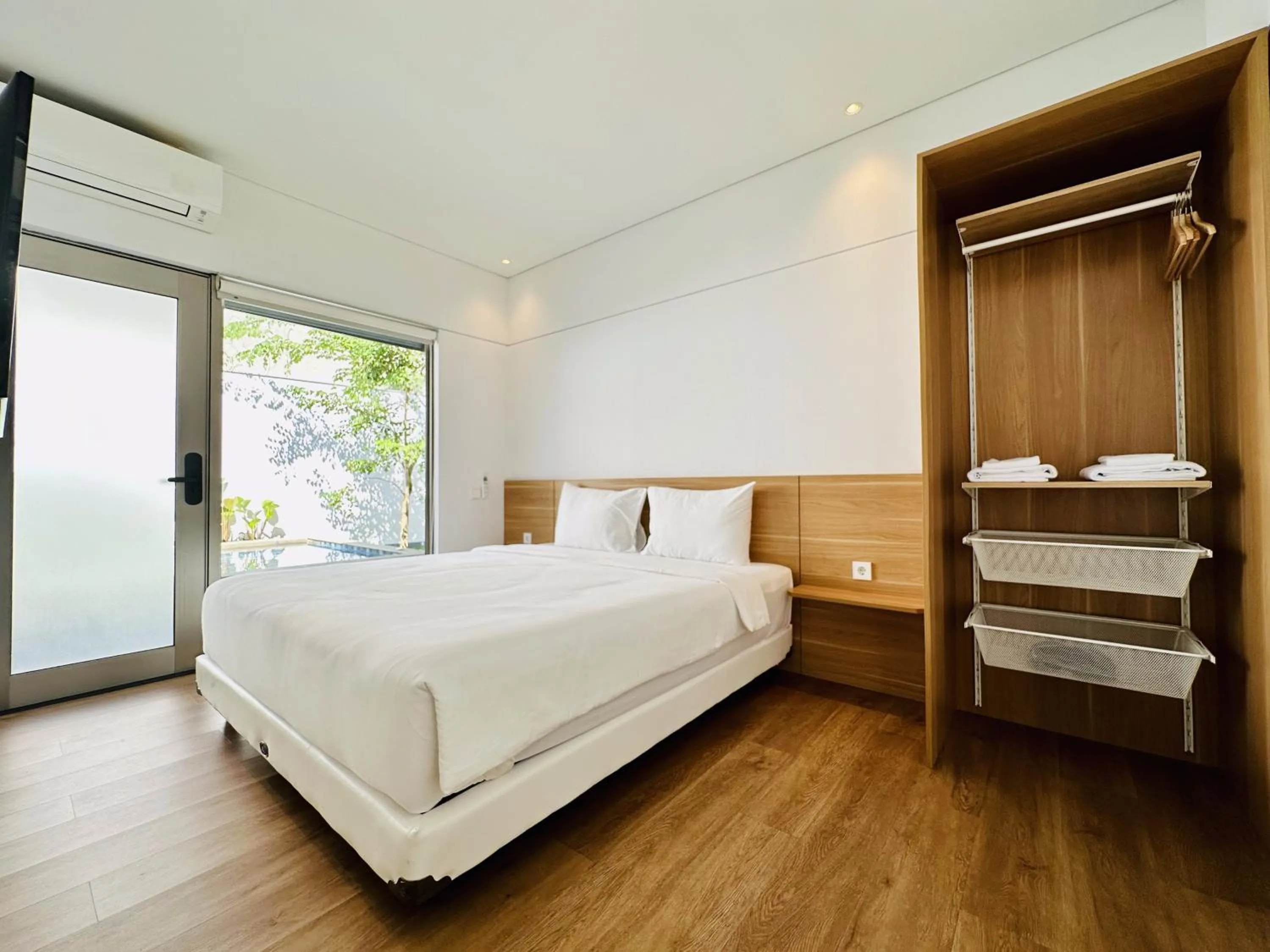 Bedroom, Bed in Bungalow Homes