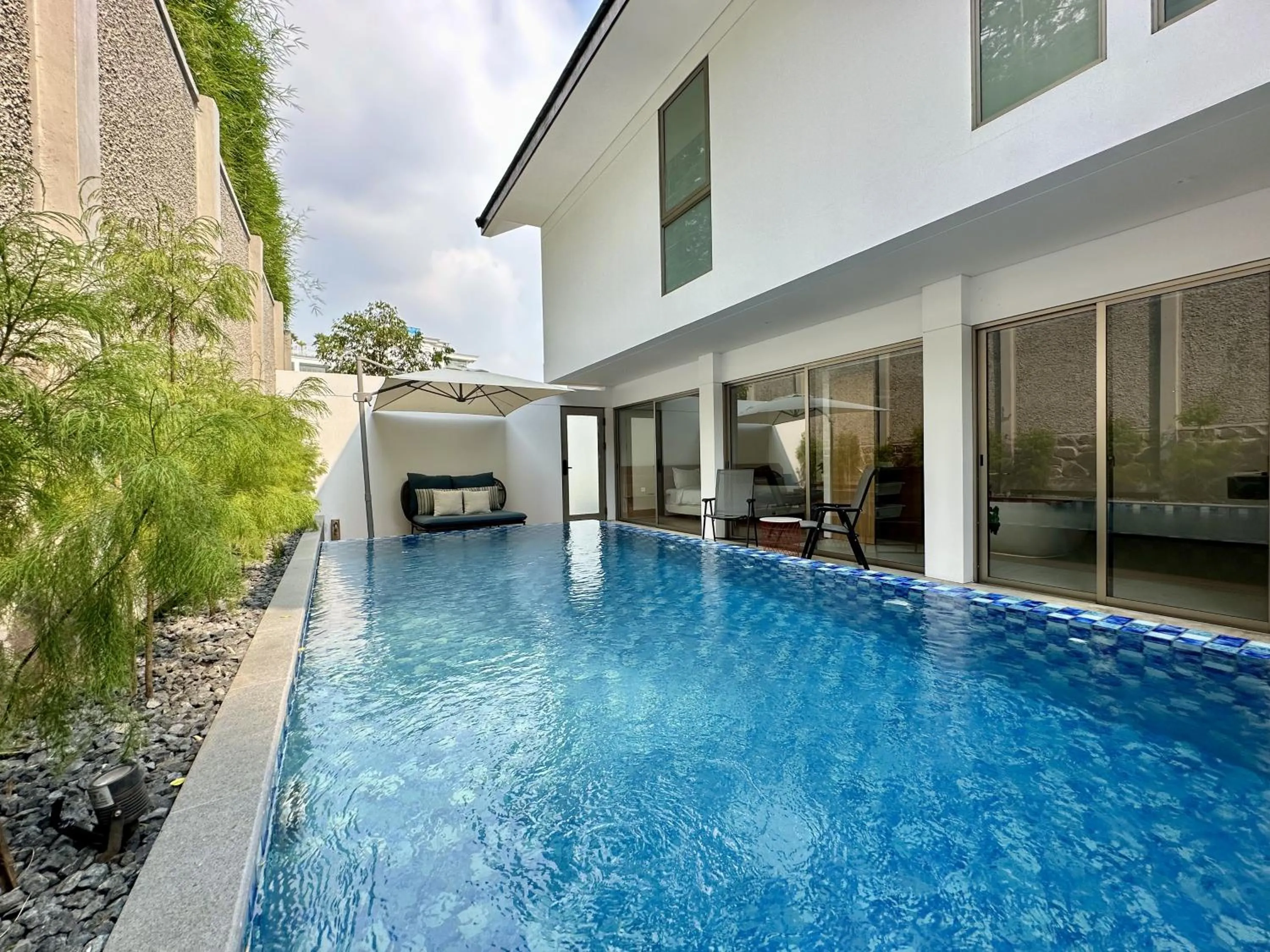 Day in Bungalow Homes