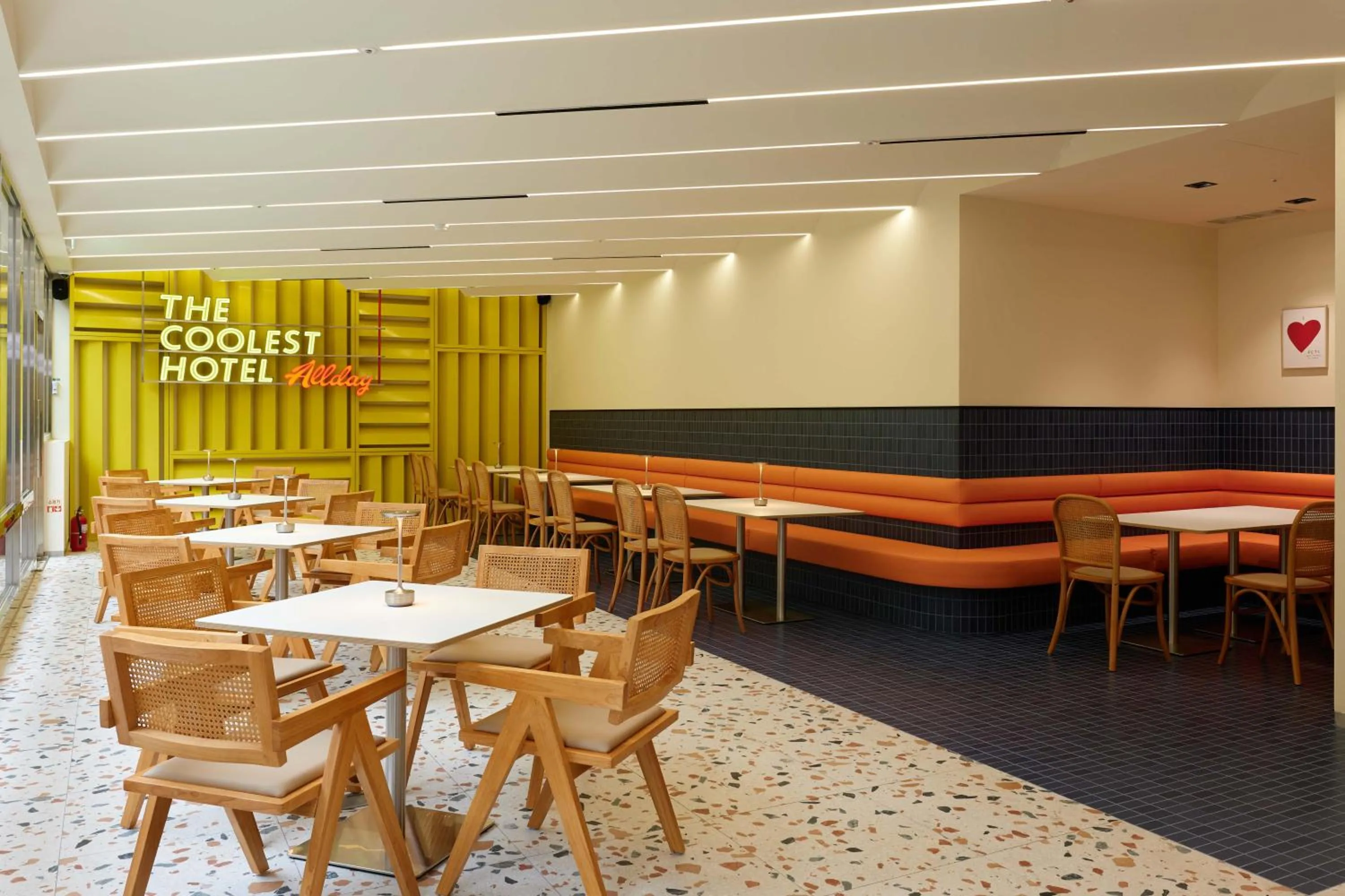 Restaurant/places to eat in The Coolest Hotel