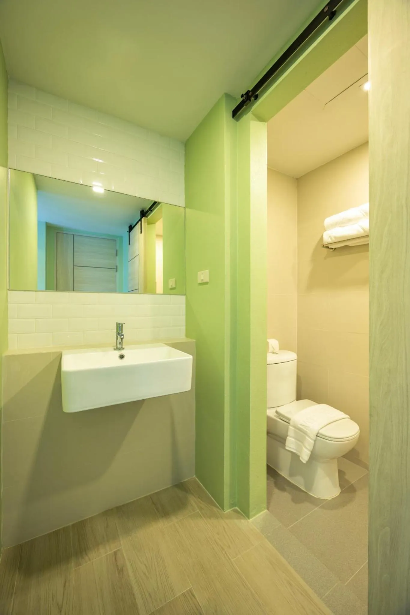 Toilet in Chamemon Bed Phuket Town