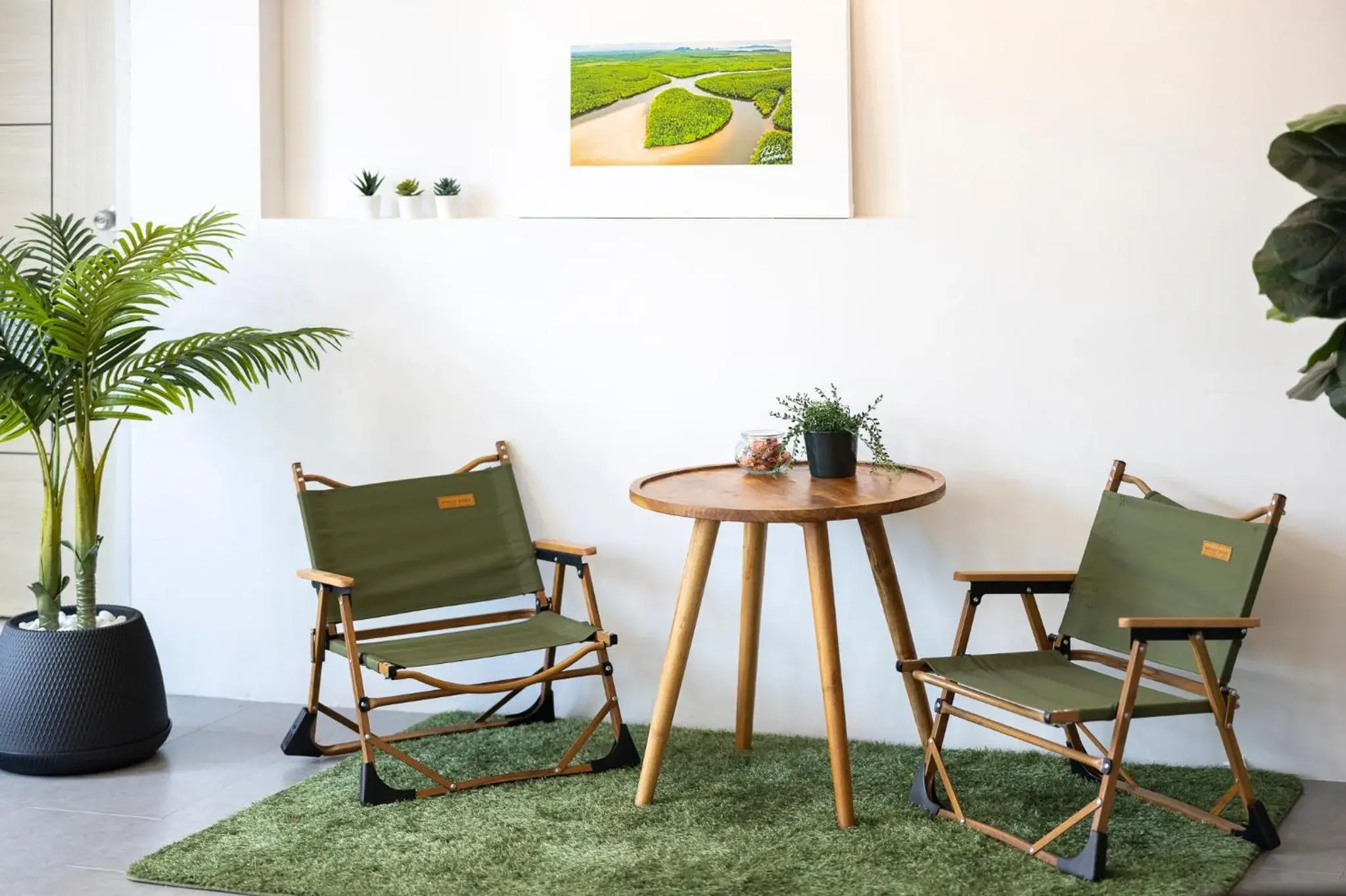 Living room in Chamemon Bed Phuket Town Living room in Chamemon Bed Phuket Town