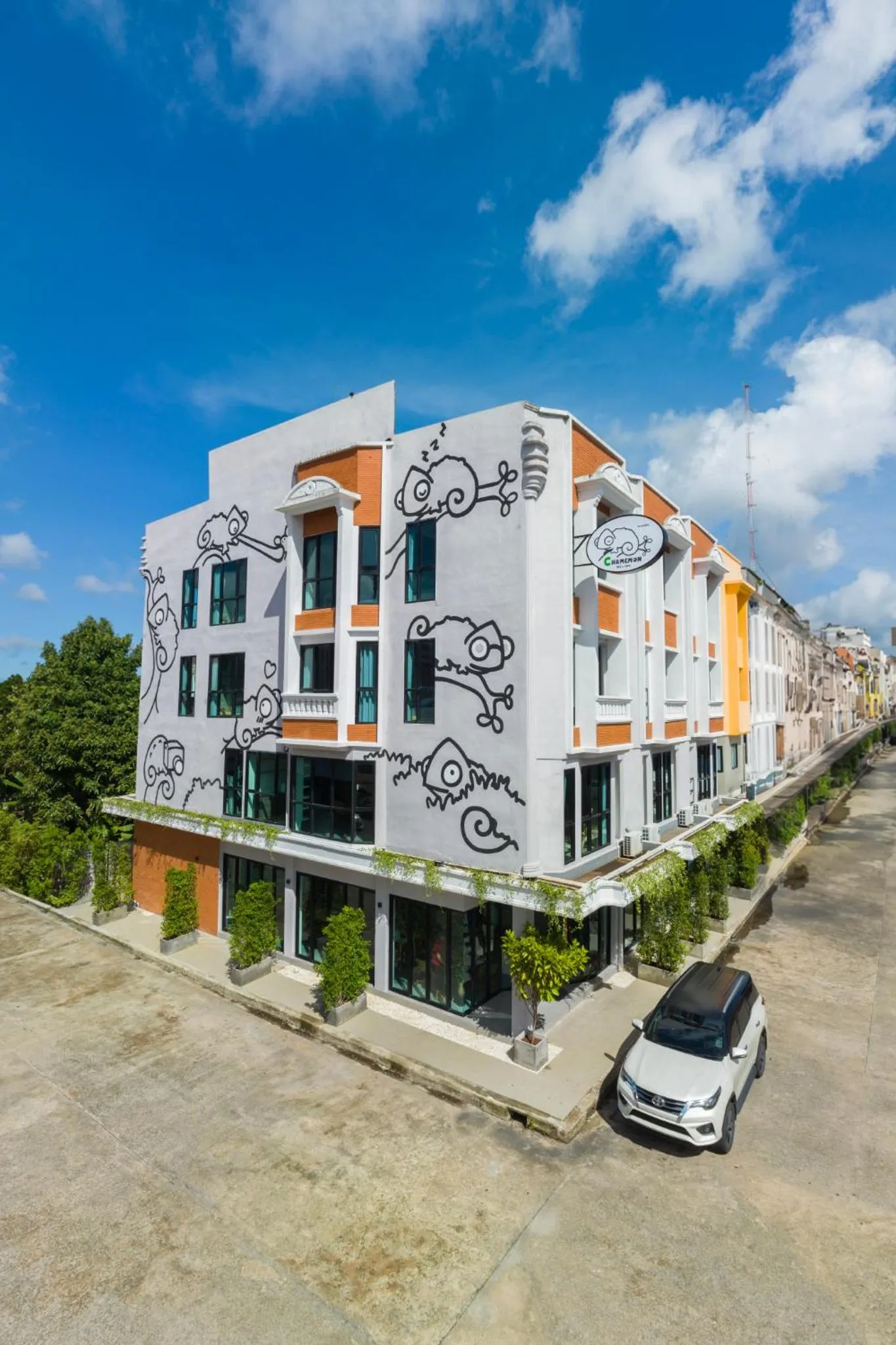 Property building in Chamemon Bed Phuket Town