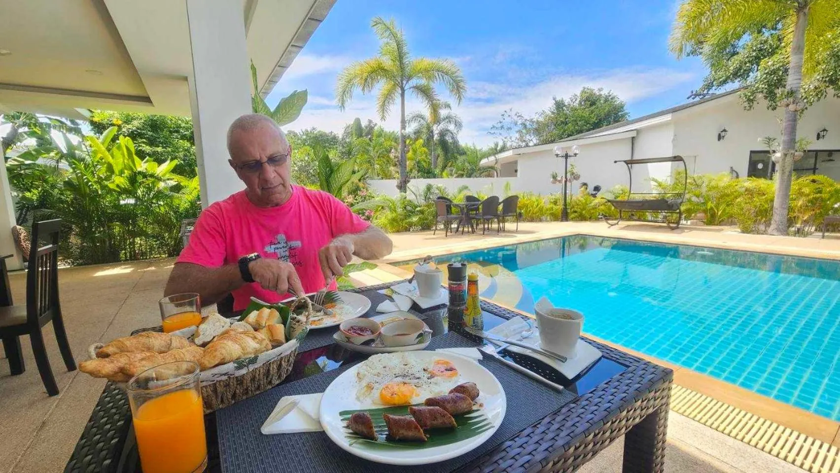 Breakfast in Jasmine Village