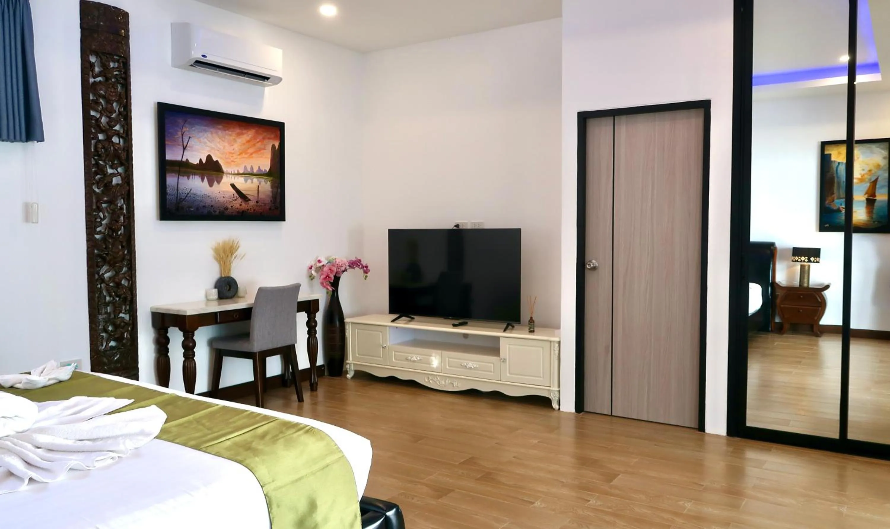 Bed in Jasmine Village