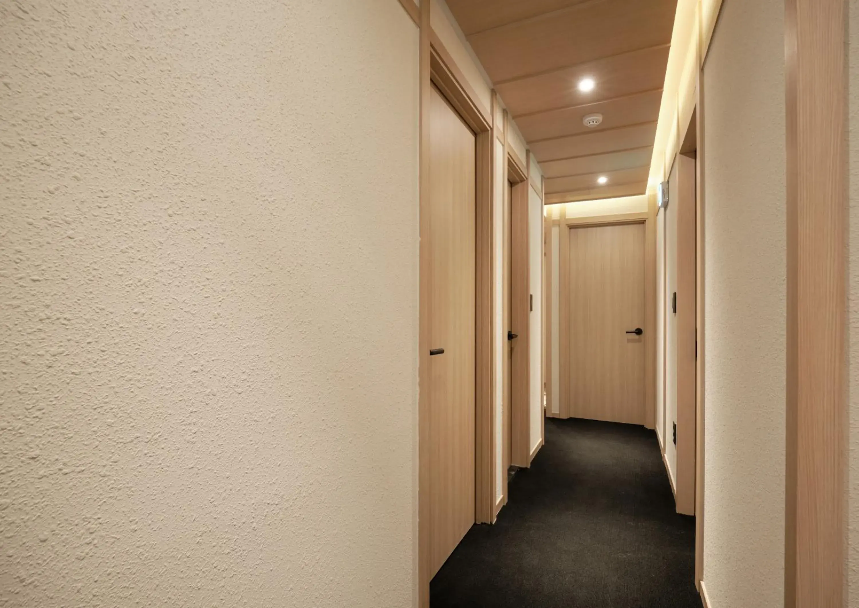 Photo of the whole room in UH Suite Central Seoul Photo of the whole room in UH Suite Central Seoul