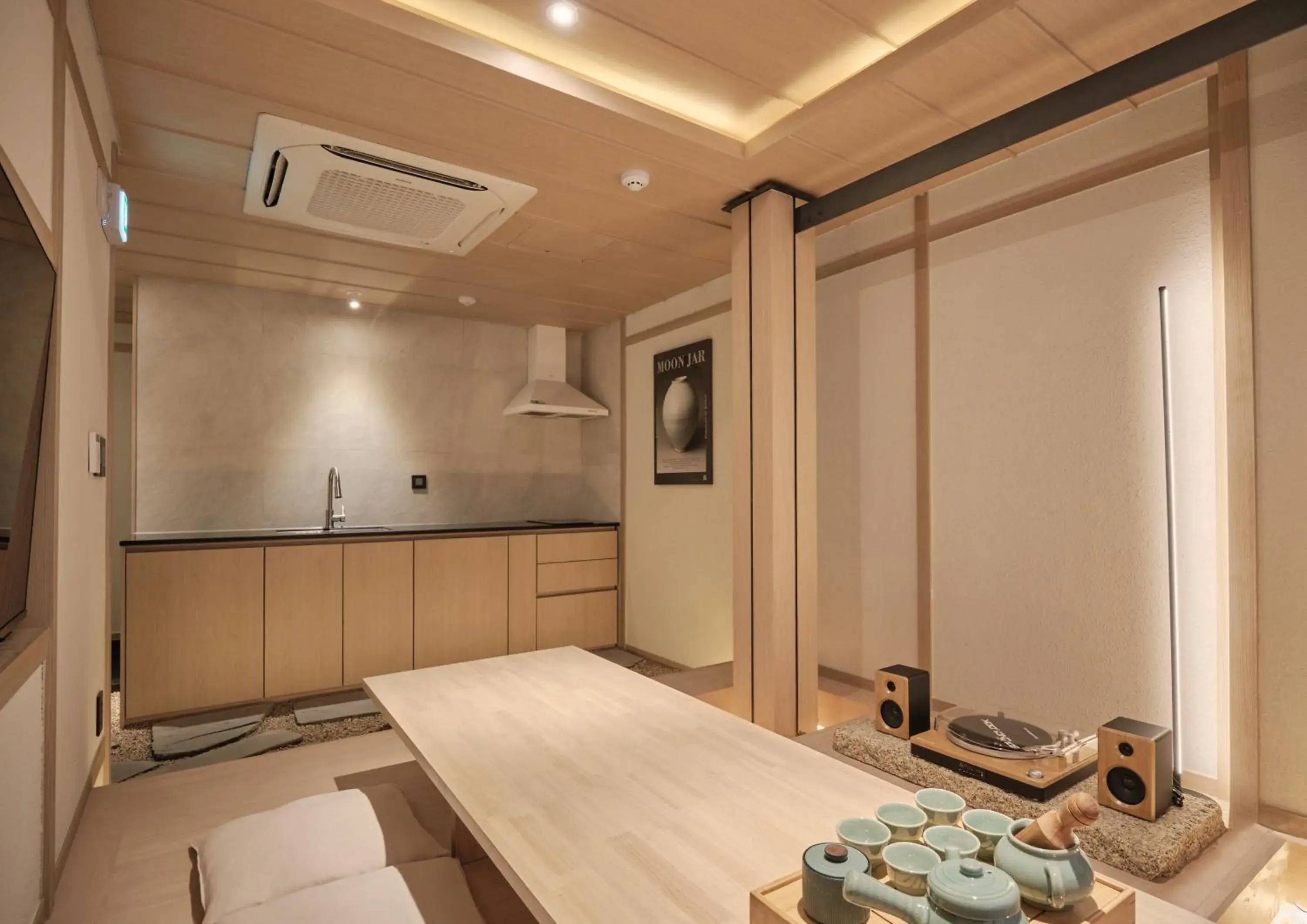 Kitchen or kitchenette, Bed in UH Suite Central Seoul Kitchen or kitchenette, Bed in UH Suite Central Seoul