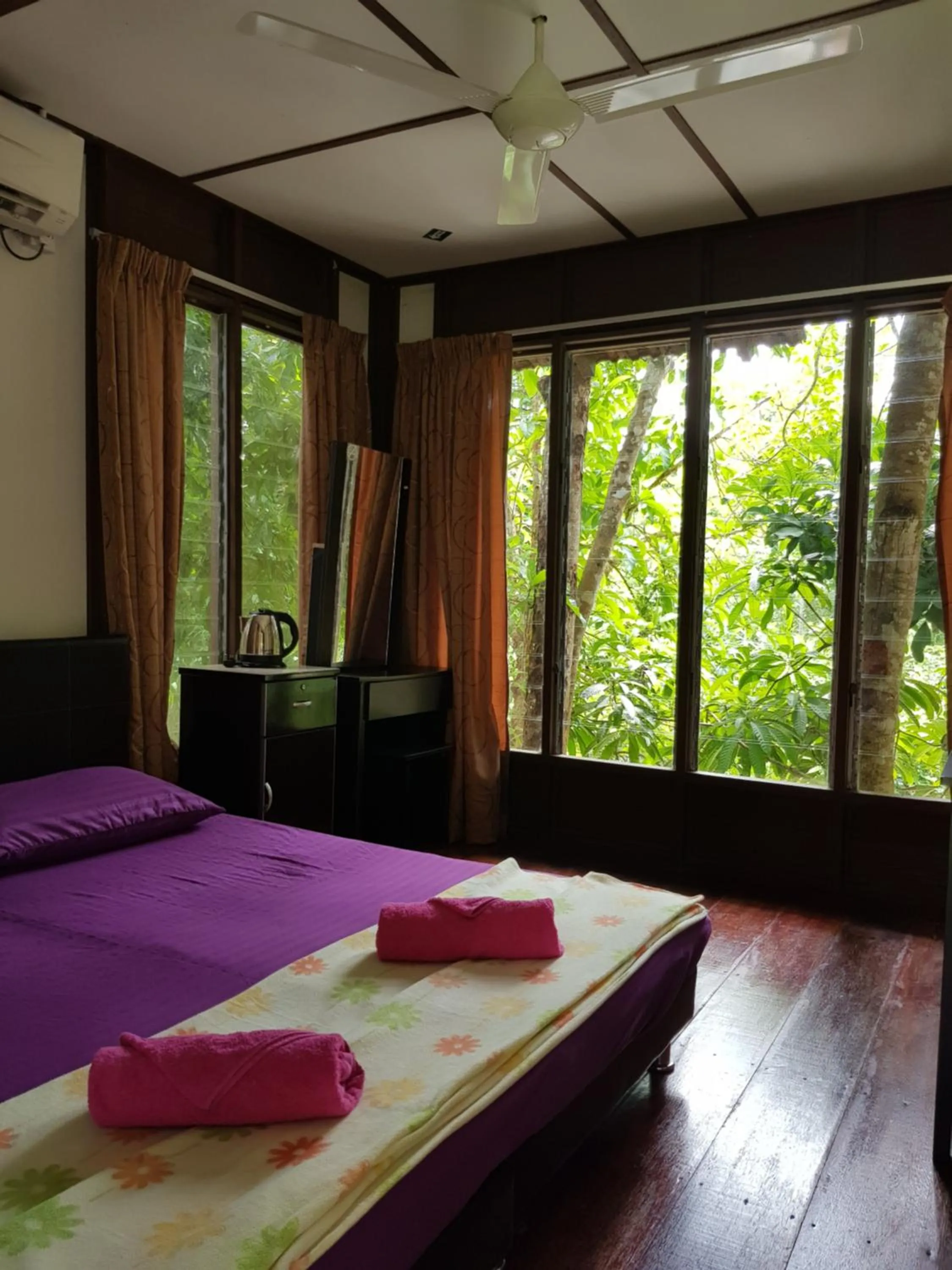 Bed in D'Impiana Riverview Chalet # Lenggong
