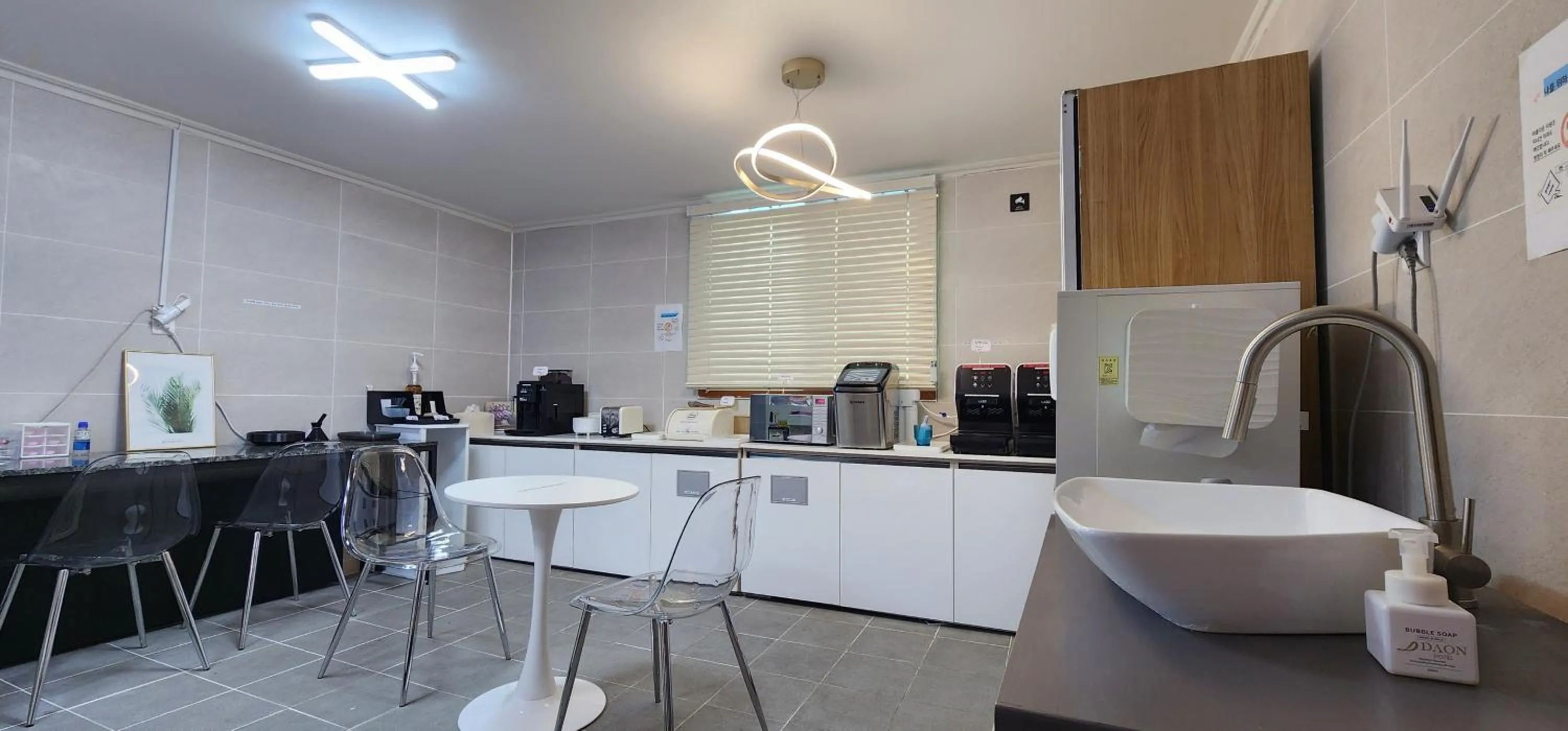 Restaurant/places to eat in Daon Hotel Gimhae Injae