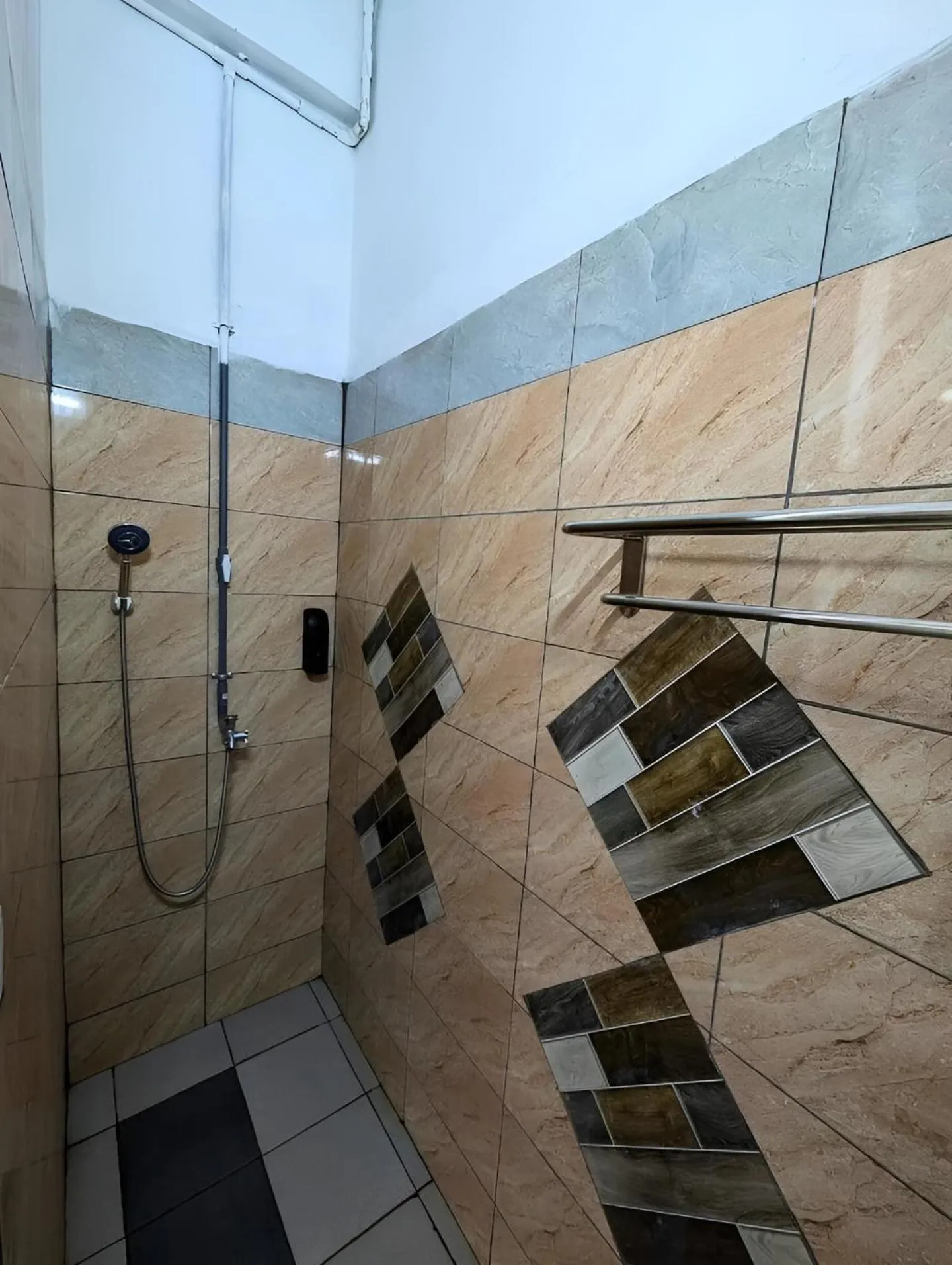 Shower in Hotel Arda Bali