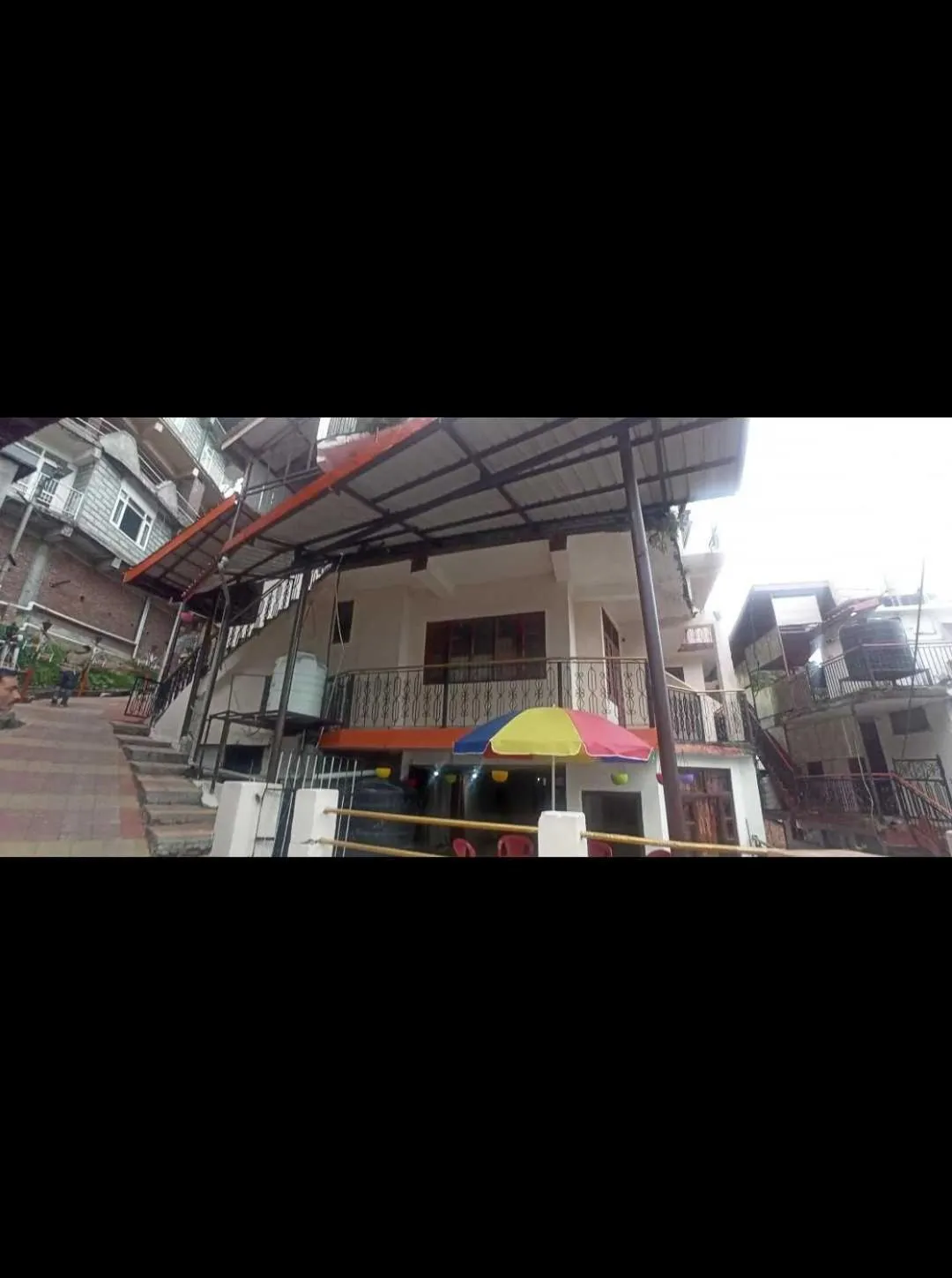 Facade/entrance in Hotel O Basera