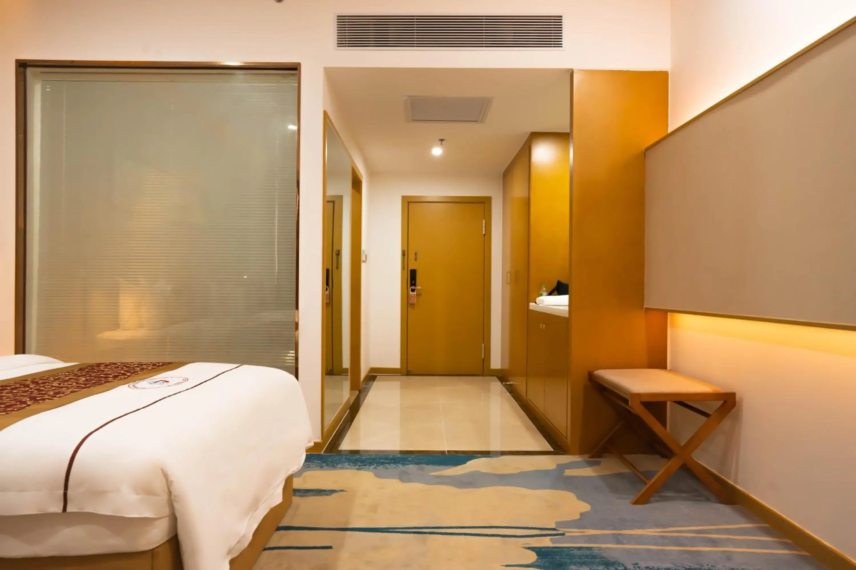 Photo of the whole room, Bed in ST Vegas Hotel Photo of the whole room, Bed in ST Vegas Hotel