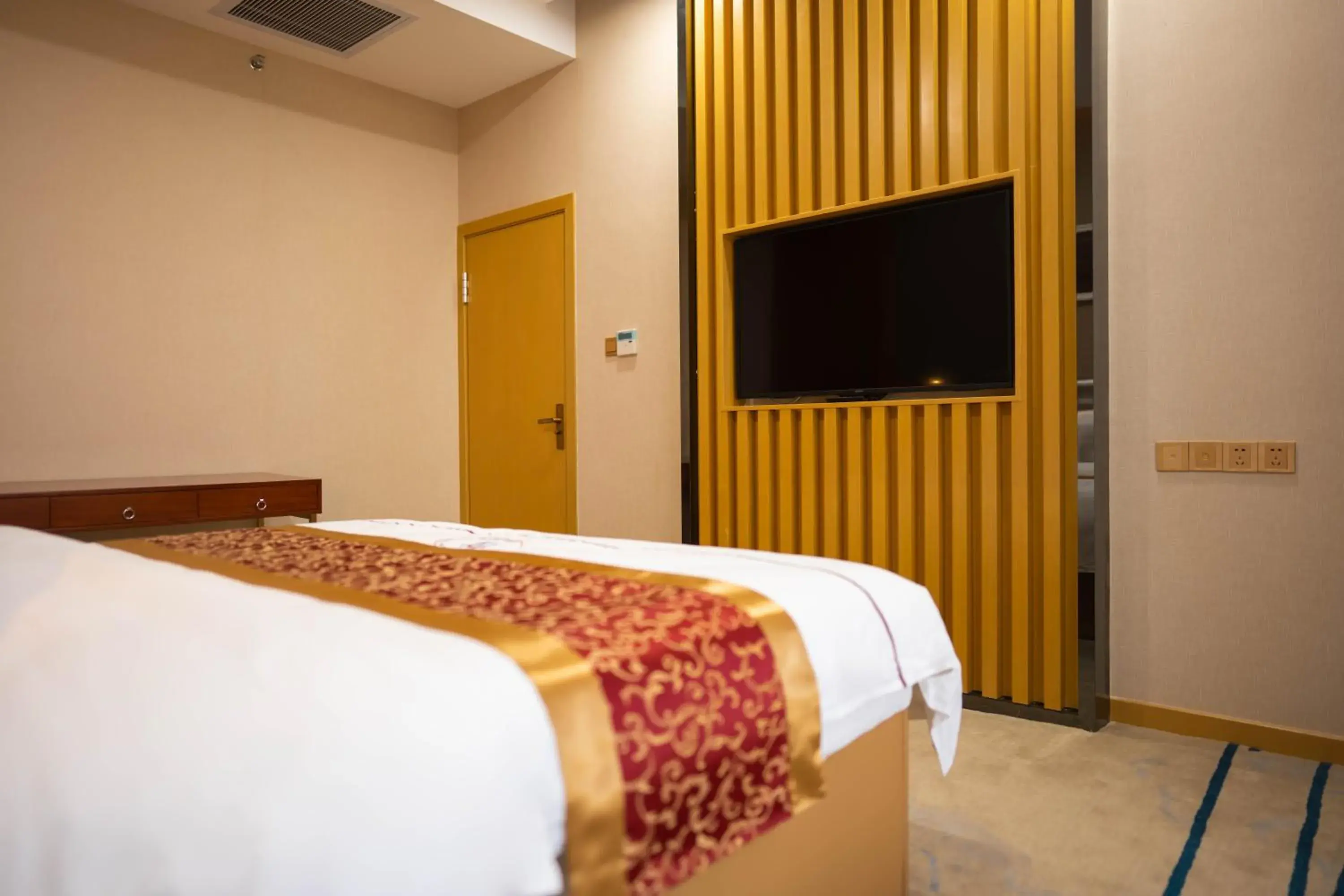 Bed in ST Vegas Hotel Bed in ST Vegas Hotel