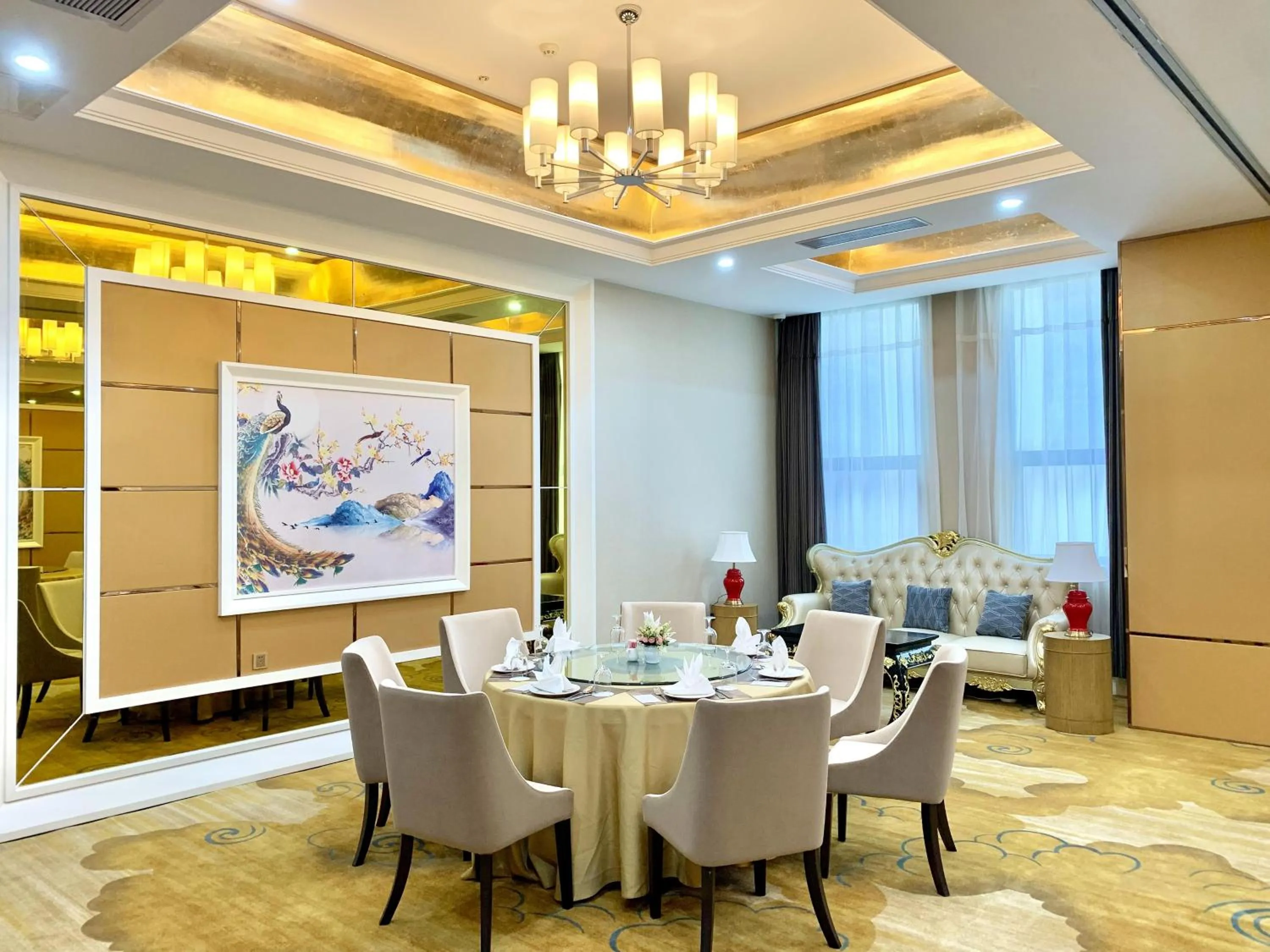 Restaurant/places to eat in ST Vegas Hotel